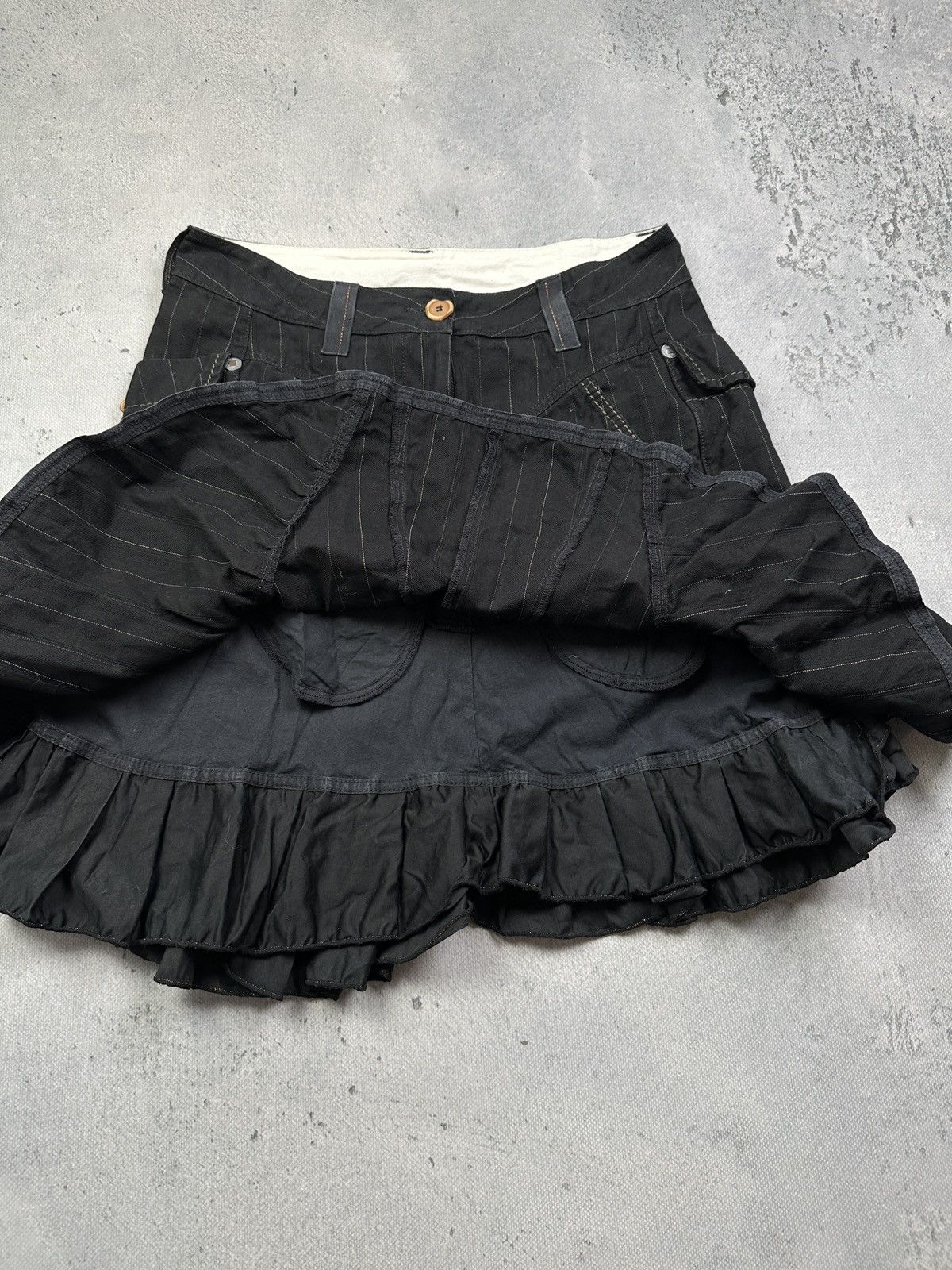 Marithe + Francois Girbaud Marithé + François Girbaud Ruffle Pinstripe Midi Denim Skirt Size 32" / US 10 / IT 46 - 18 Thumbnail