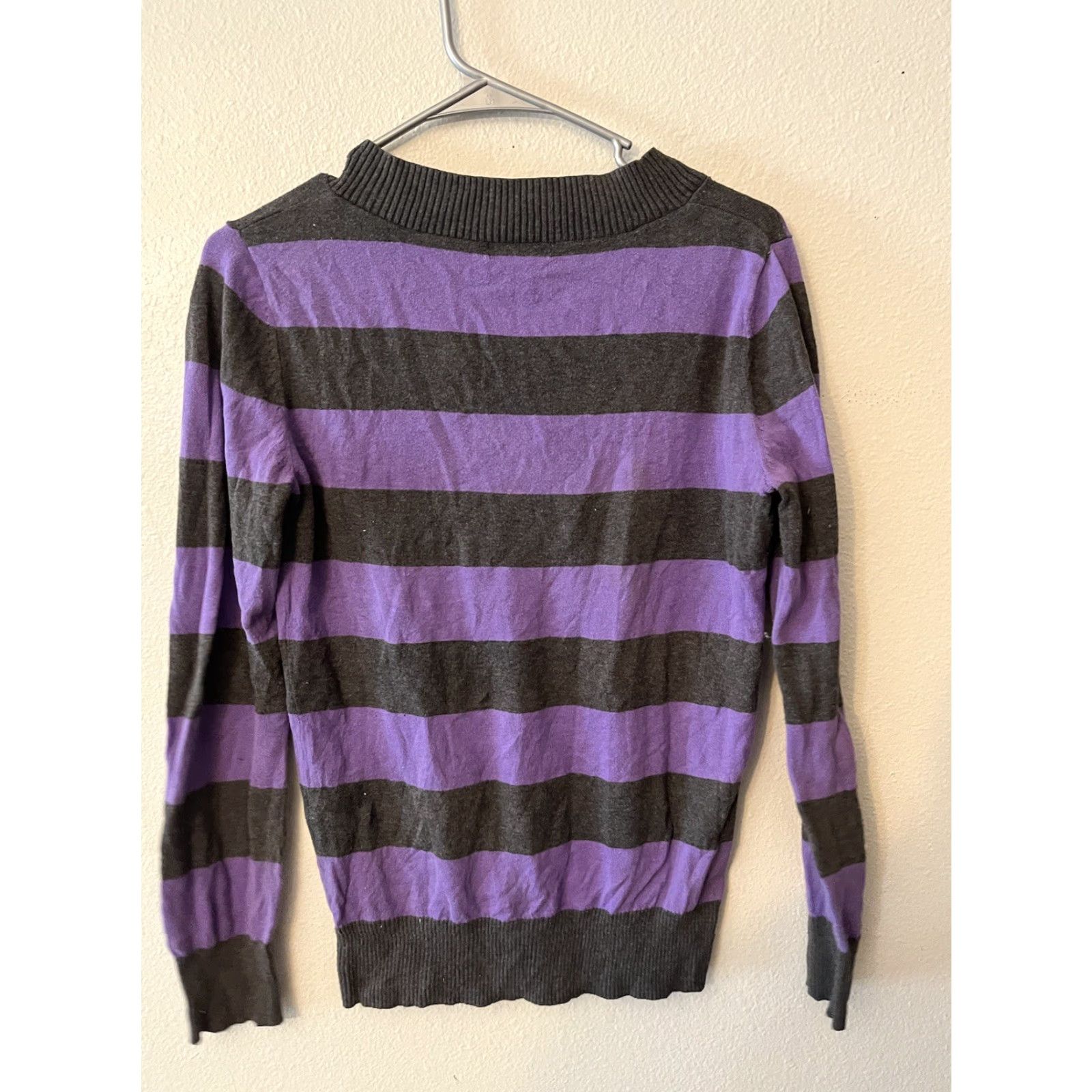 Gap GAP V-Neck Sweater Women Long Sleeve Size Small Purple Basic Size S / US 4 / IT 40 - 3 Thumbnail
