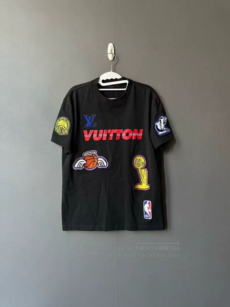 Louis Vuitton Louis Vuitton Embroidered NBA short sleeves Size US XS / EU 42 / 0 - 1 Thumbnail