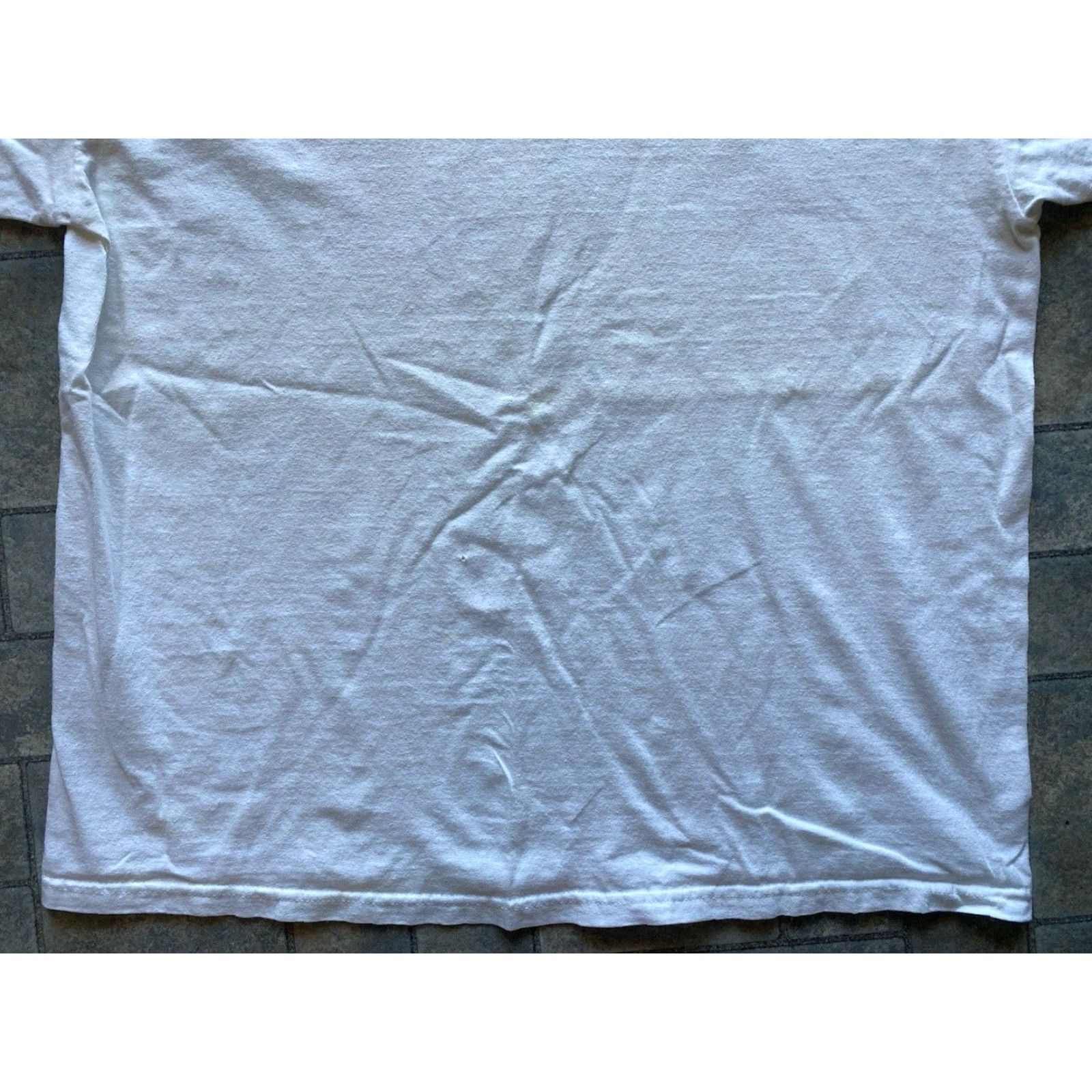 Gildan VINTAGE Sony Xplod Ralph Steadman T Shirt White Men XL My Music Does The Driving Mens Shirts White XL Sony Xplod Steadman Size US XL / EU 56 / 4 - 6 Thumbnail