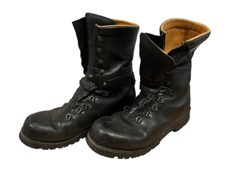 1980s True Vintage Black Leather Military Boots