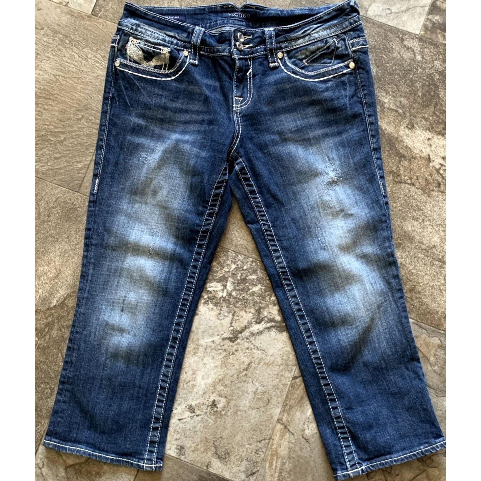 Vintage VIGOSS Capri Pants Women Blue Denim Distressed Rhinestone Capris 7 Juniors 32x21 Belt Loops Straight Modern Casual Flat Front Zip Button Size 28" / US 6 / IT 42 - 2 Thumbnail