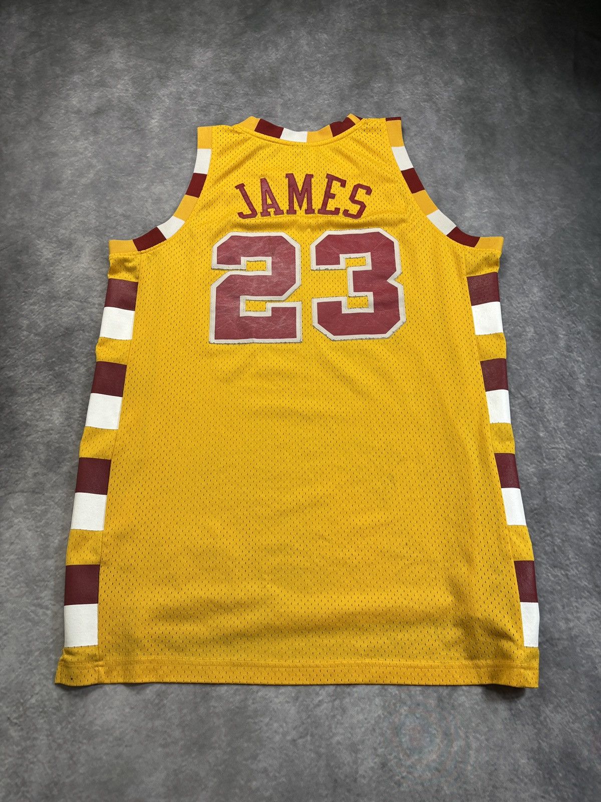 Reebok Vintage Lebron James Cleveland Cavaliers Jersey NBA 2004 70s Size US XL / EU 56 / 4 - 12 Thumbnail
