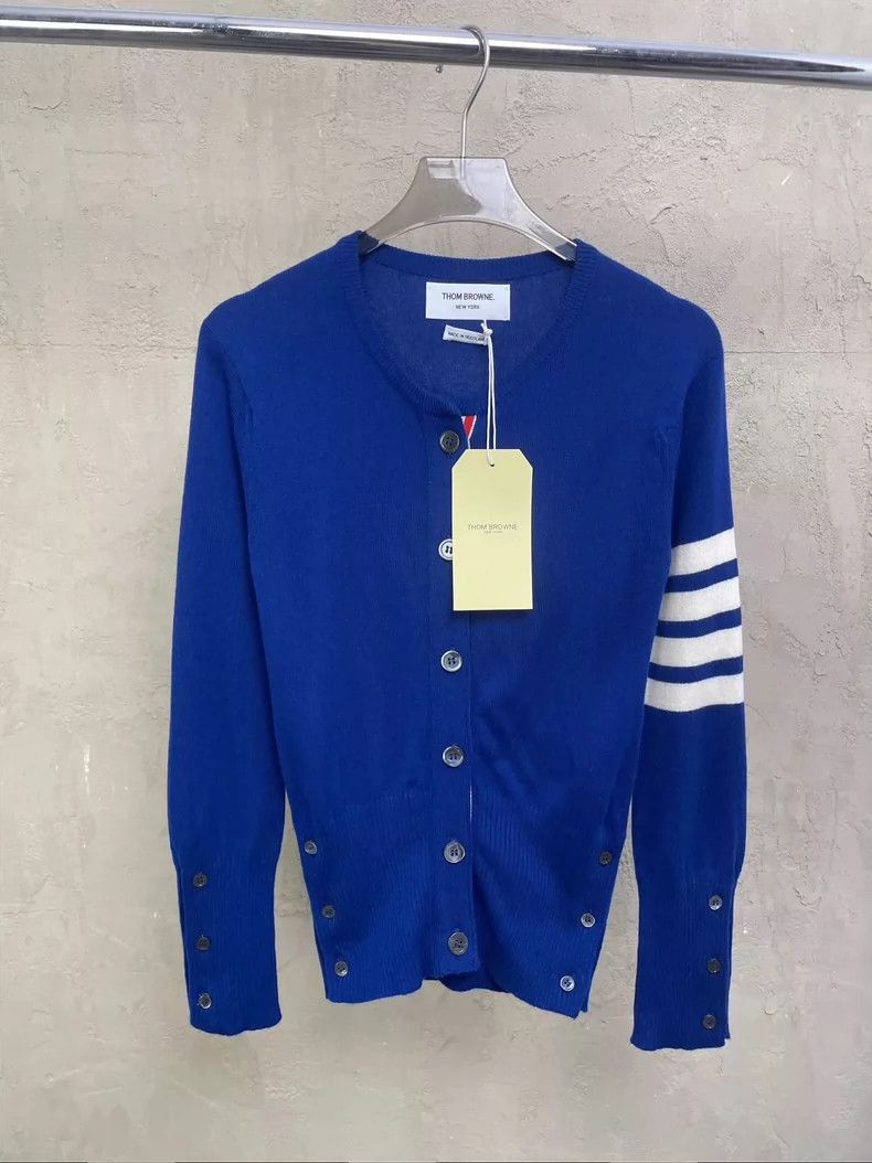 Thom Browne Thom Browne Clare Blue four stripe cashmere sweater Size XS / US 0-2 / IT 36-38 - 1 Thumbnail