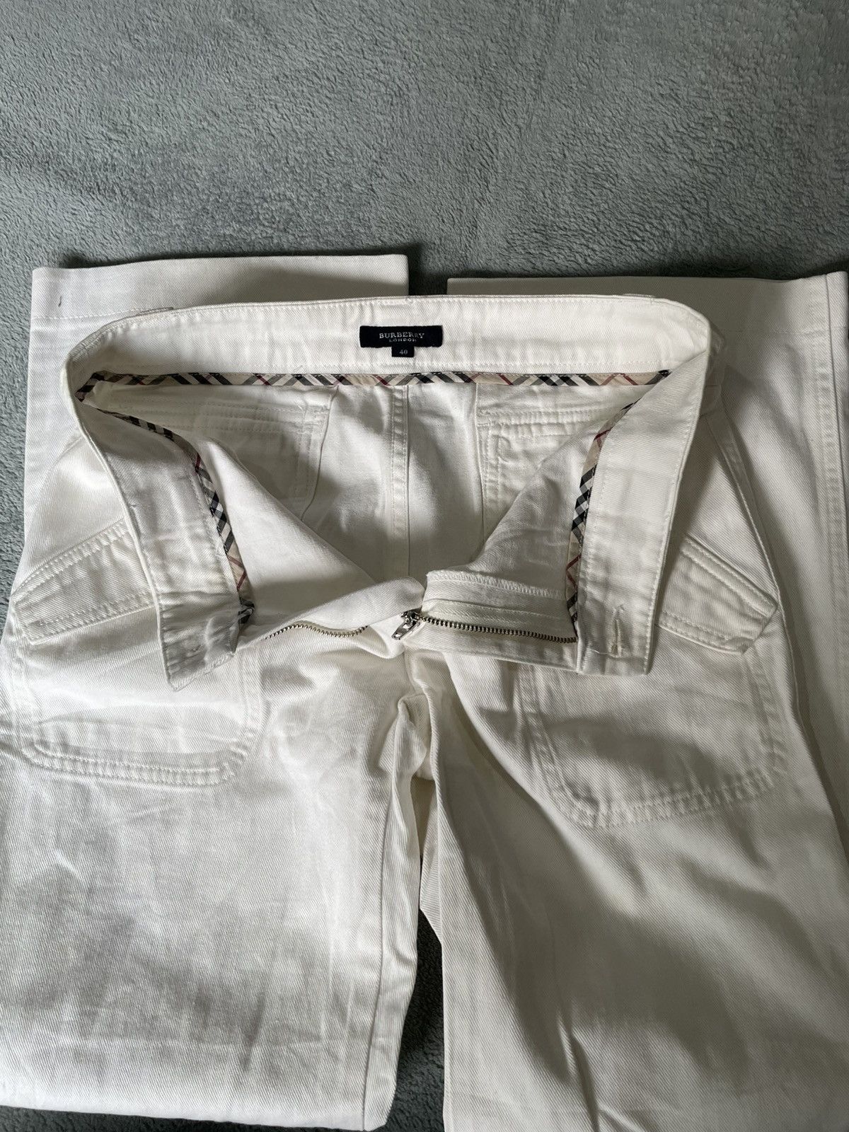 Burberry Burbbery Casual Vintage Pants Denim White Size US 30 / EU 46 - 15 Thumbnail