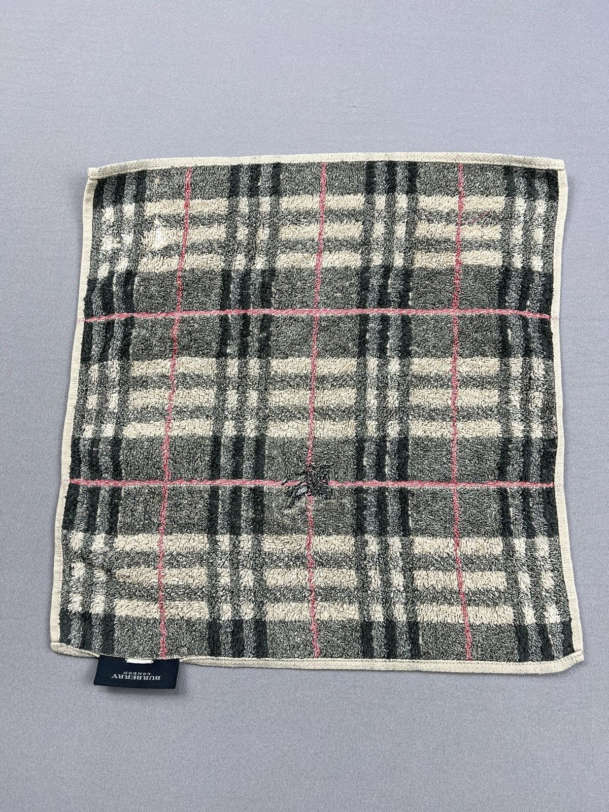 Burberry BURBERRY LONDON NOVA CHECK SQUARE HANDKERCHIEF Size ONE SIZE - 3 Thumbnail