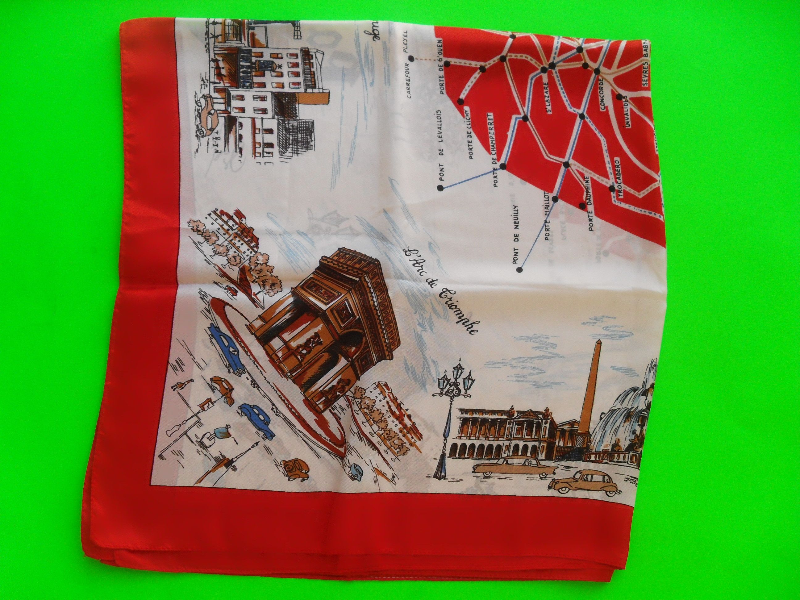 Other Vintage square scarf on the theme of ''Paris''. Size ONE SIZE - 2 Thumbnail