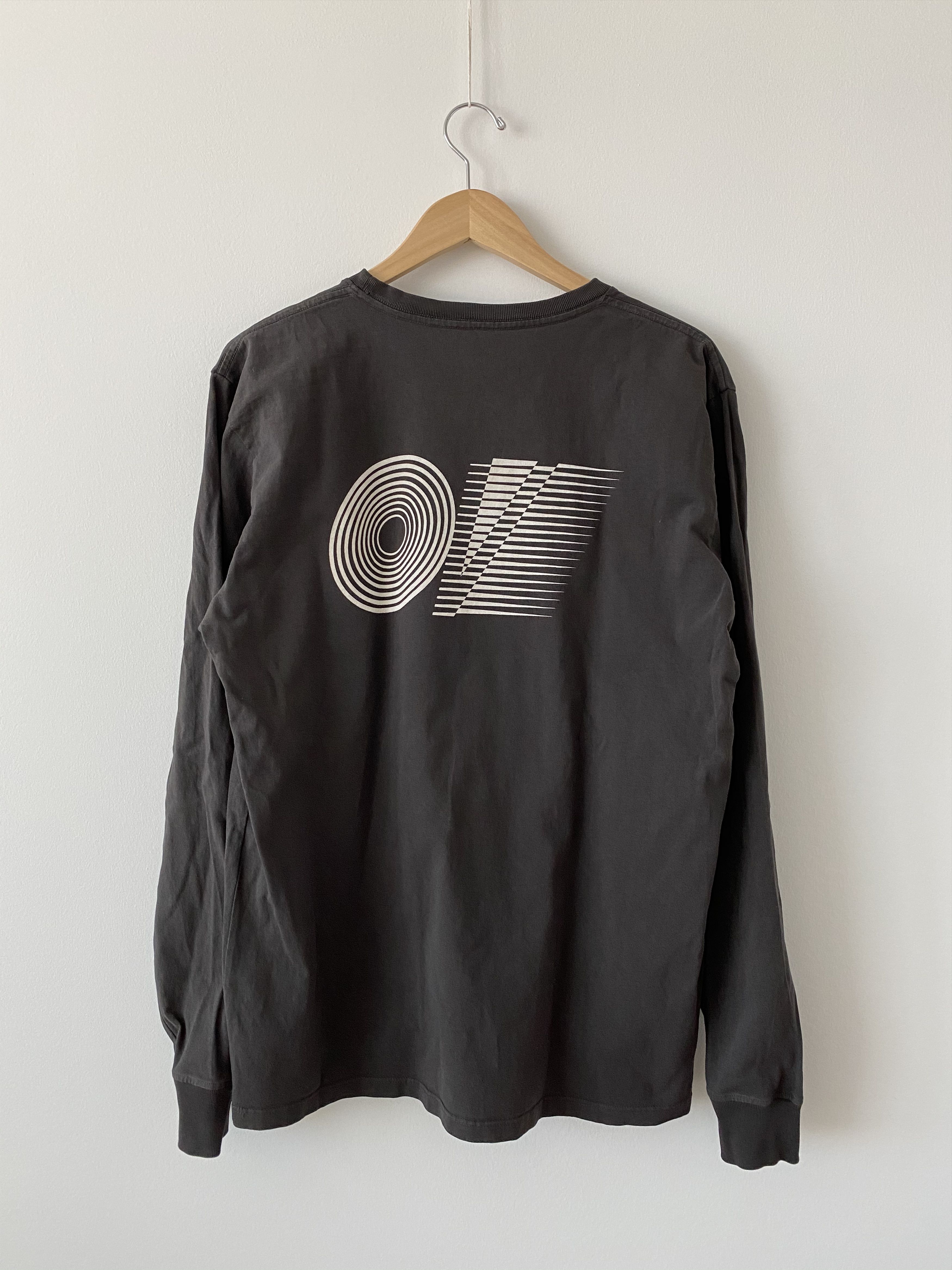 Outdoor Voices OV Graphic Long-Sleeve T-Shirt Size US L / EU 52-54 / 3 - 4 Thumbnail