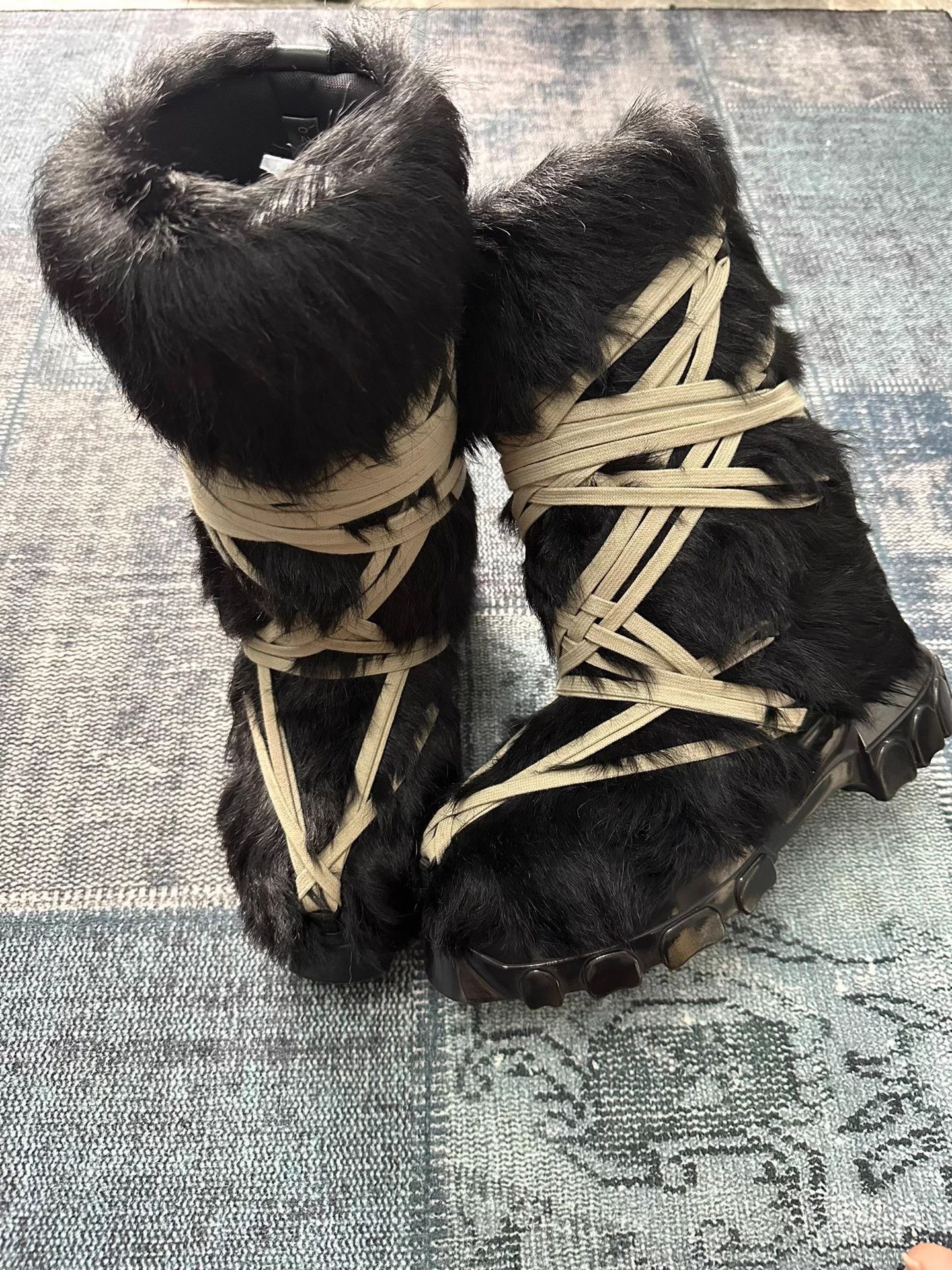 Rick Owens Rick Owens Men's Cowl Lacing Horsehair Snow Boots 41 Size US 8 / EU 41 - 1 Thumbnail