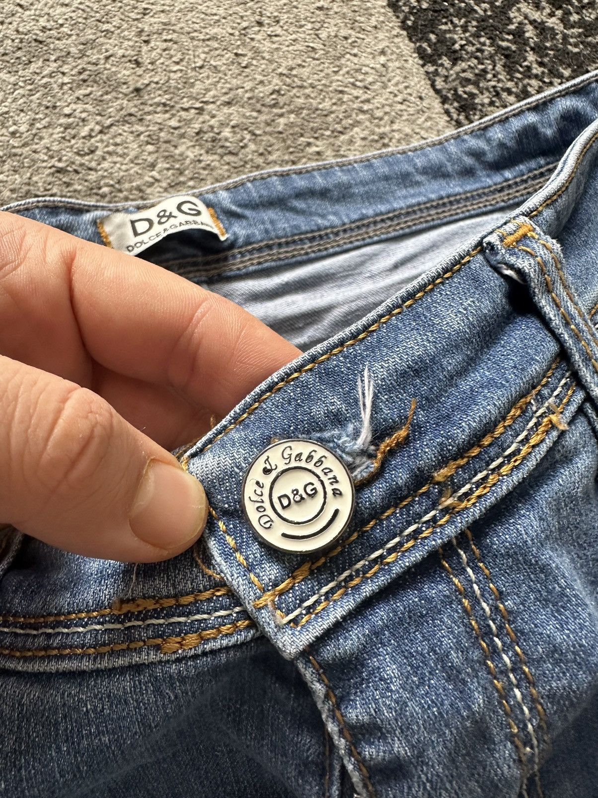 Dolce & Gabbana Vintage Dolce & Gabbana Faded Wash Style Jeans Size US 34 / EU 50 - 11 Thumbnail