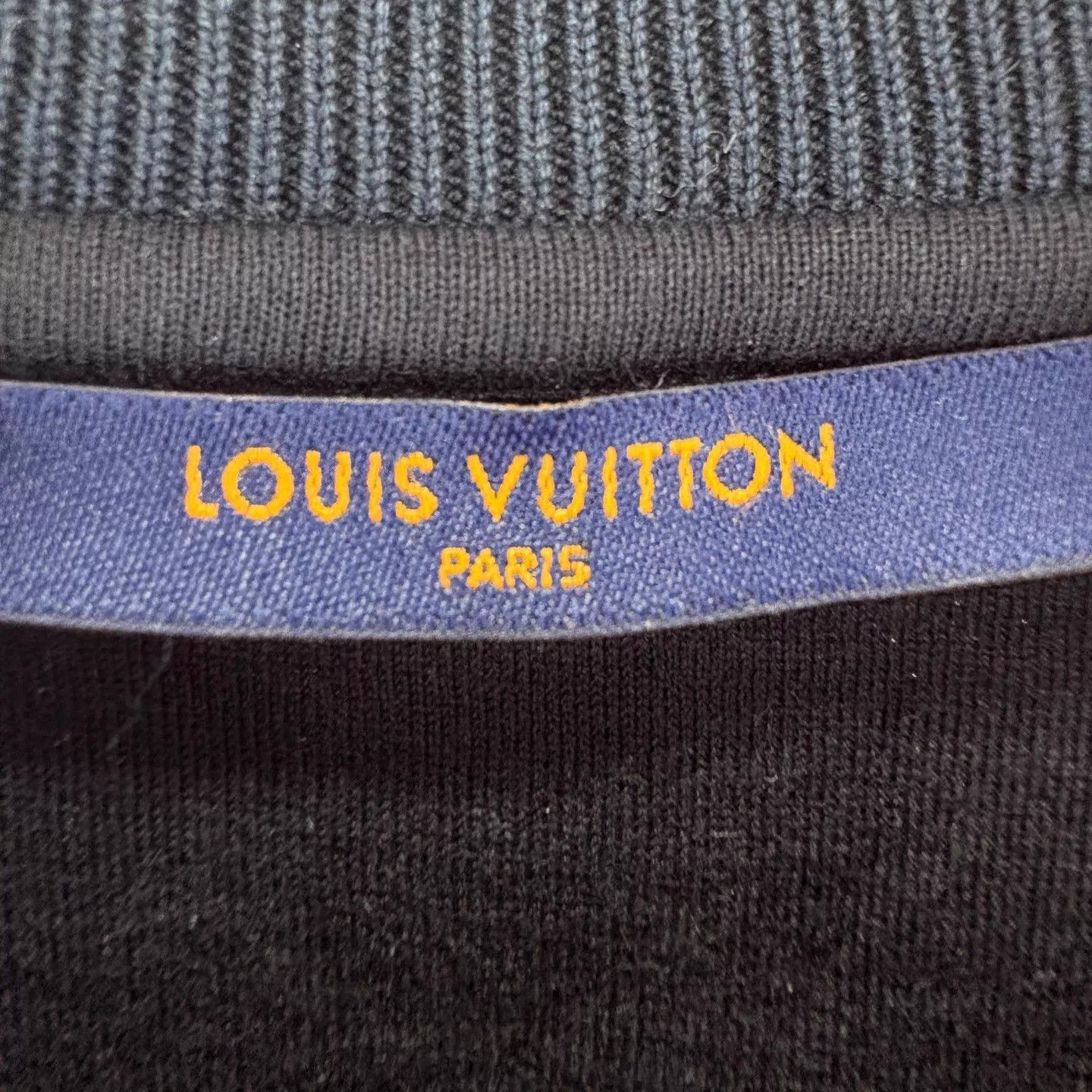 Louis Vuitton LV Flocked Color All Over Print M Sweatshirt Size US M / EU 48-50 / 2 - 7 Thumbnail