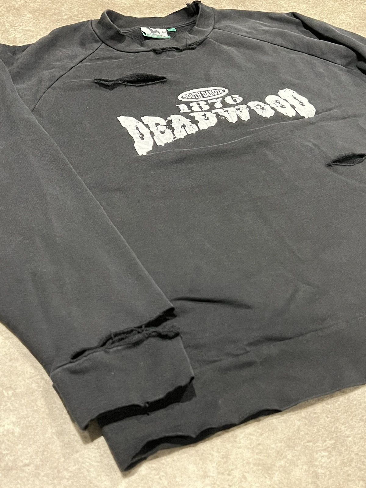 Vintage Thrashed Distressed Deadwood Sweatshirt Size US L / EU 52-54 / 3 - 6 Thumbnail