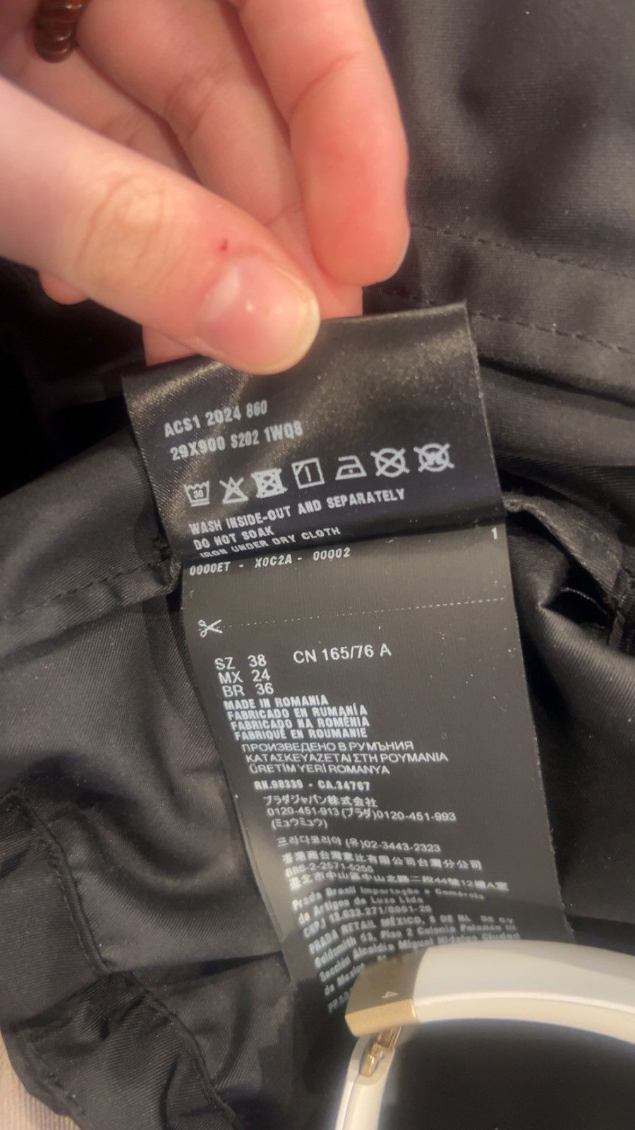Prada prada black re-nylon cropped jacket Size S / US 4 / IT 40 - 5 Thumbnail