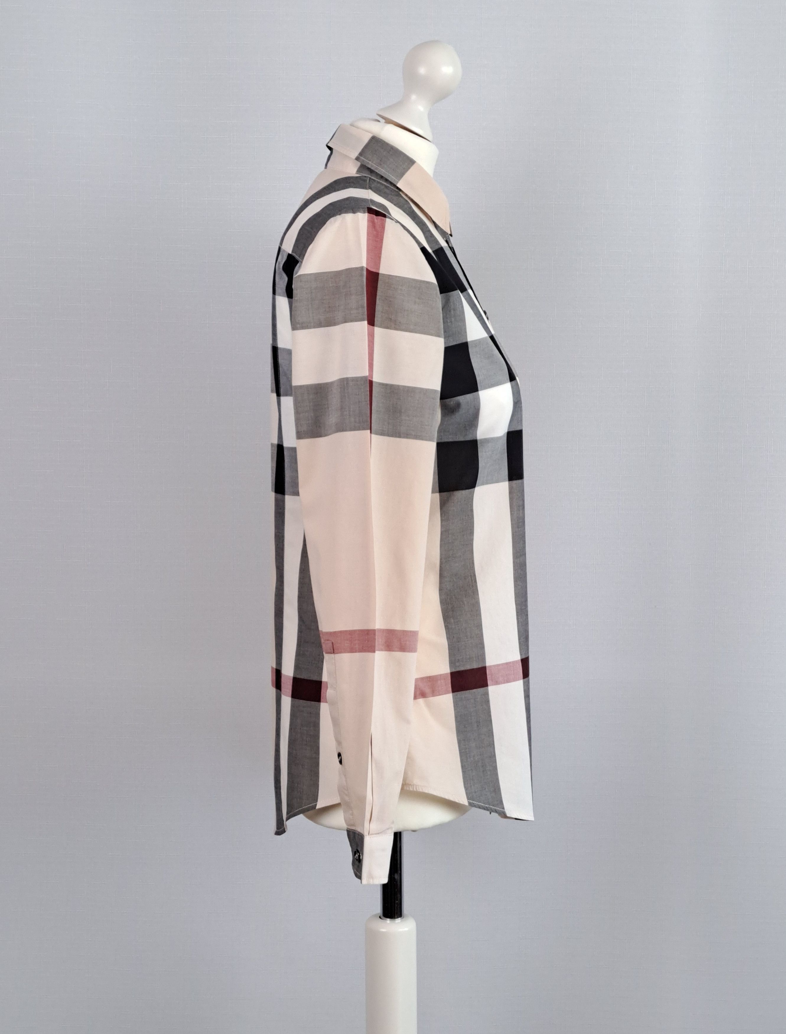 Burberry Burberry Brit checked long sleeve shirt. Size XS Size XS / US 0-2 / IT 36-38 - 2 Thumbnail