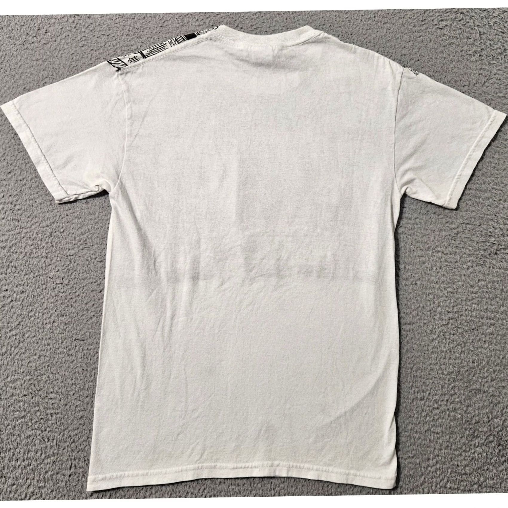 Gildan Blink 182 Neighborhoods Grafitti Cityscape T Shirt 2011 Tour Gildan Size Small White Mens Small Shirts White GF 2011 Tour Mens S Size US S / EU 44-46 / 1 - 3 Thumbnail