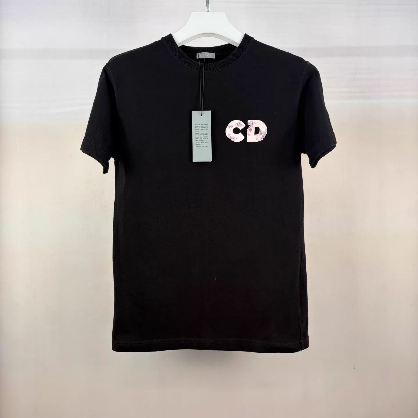 Dior Dior Distressed Crystal Basketball Print Tee S (New) Size US S / EU 44-46 / 1 - 1 Thumbnail