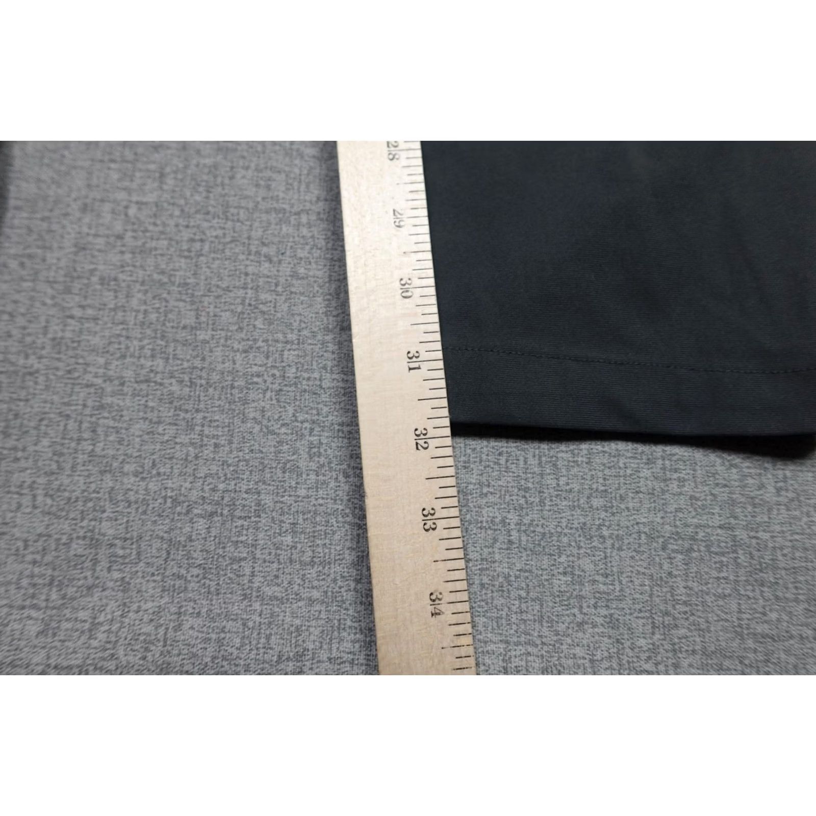 Fabletics Fabletics Pants Mens 32 Chino Flat Front Gray Casual Travel Lightweight Polyester Blend Slas Pocket Regular Rise Mid regular Mens Size US 32 / EU 48 - 4 Thumbnail