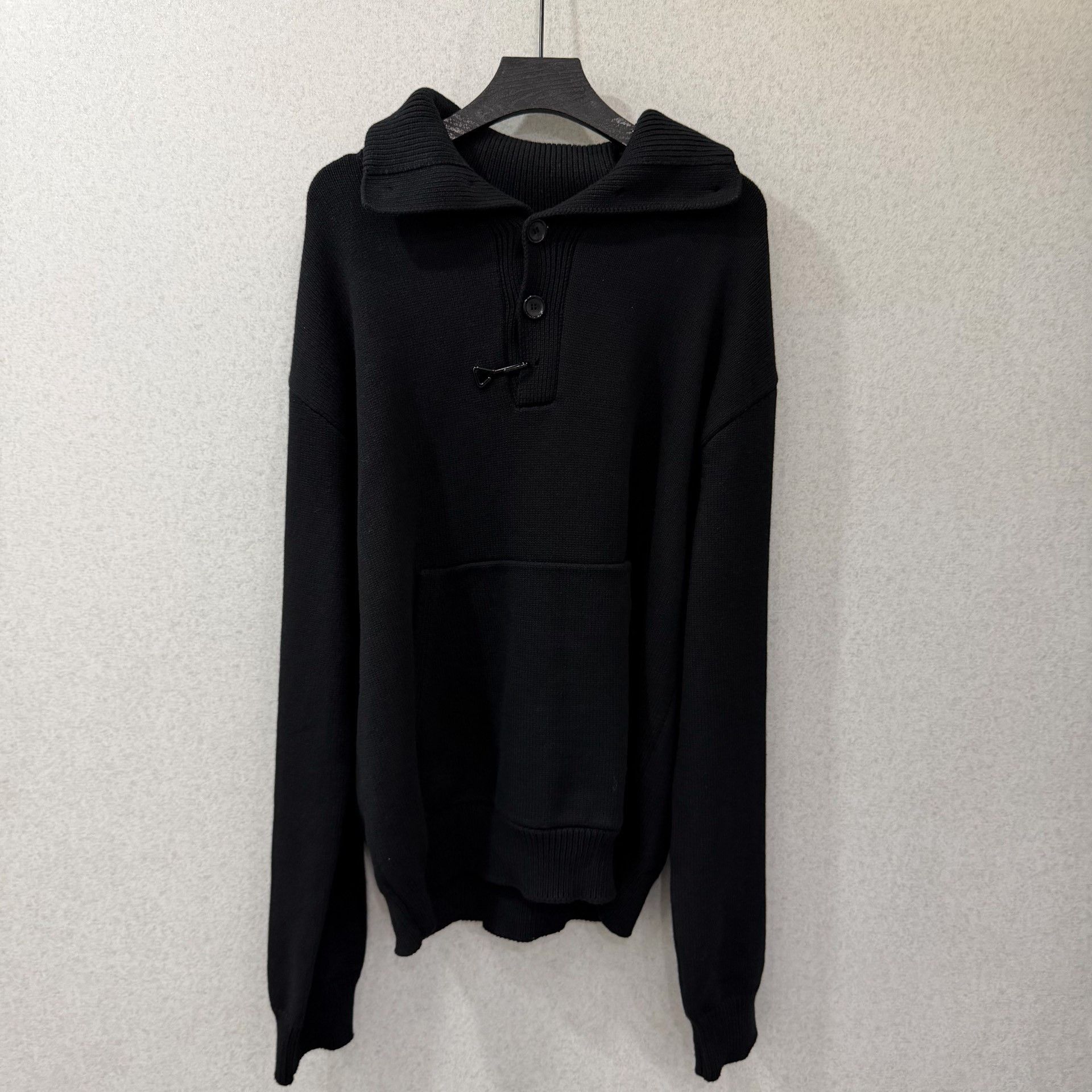 Louis Vuitton Louis Vuitton Black Sweater m Men Size US M / EU 48-50 / 2 - 1 Thumbnail