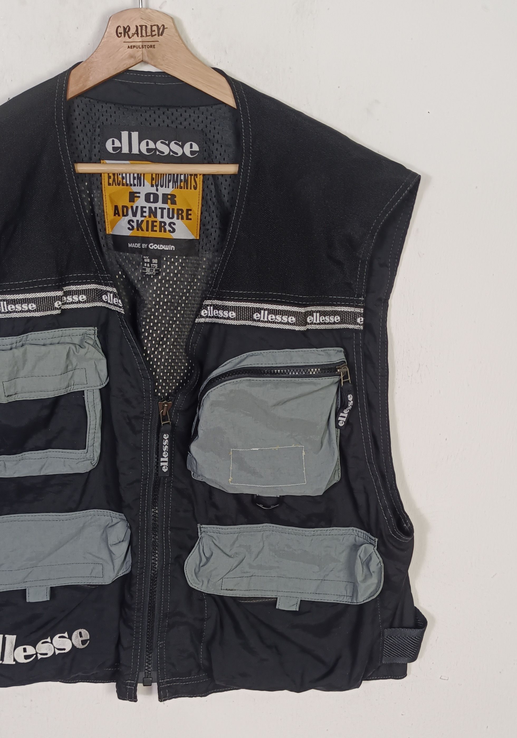 Ellesse × Goldwin × Japanese Brand Ellesse Multipocket Tactical Ski Vest Size US XL / EU 56 / 4 - 4 Thumbnail