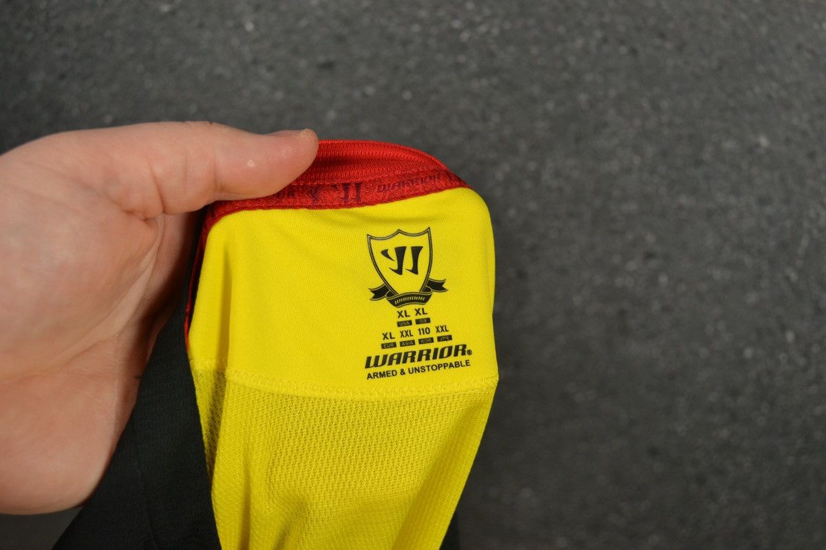 Warrior Liverpool Goalkeeper Football Shirt Warrior Soccer Jersey XL Size US XL / EU 56 / 4 - 10 Thumbnail