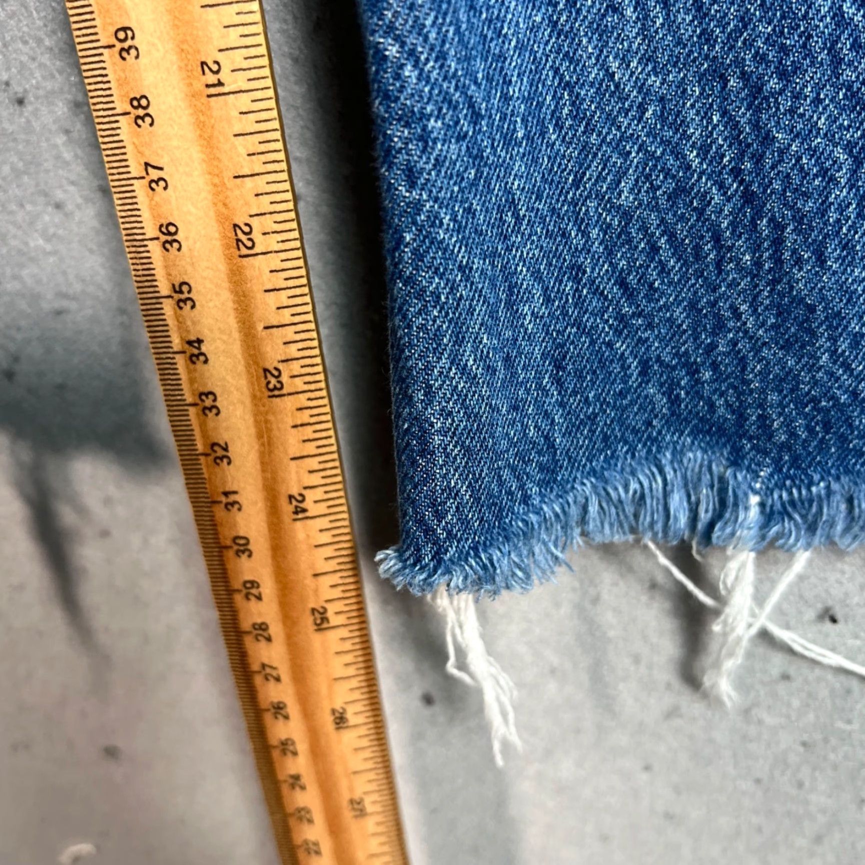 Zara Zara Jeans 90s Full-Length Frayed Hem Straight Leg Denim Womens Size 8 Size 30" / US 8 / IT 44 - 7 Thumbnail