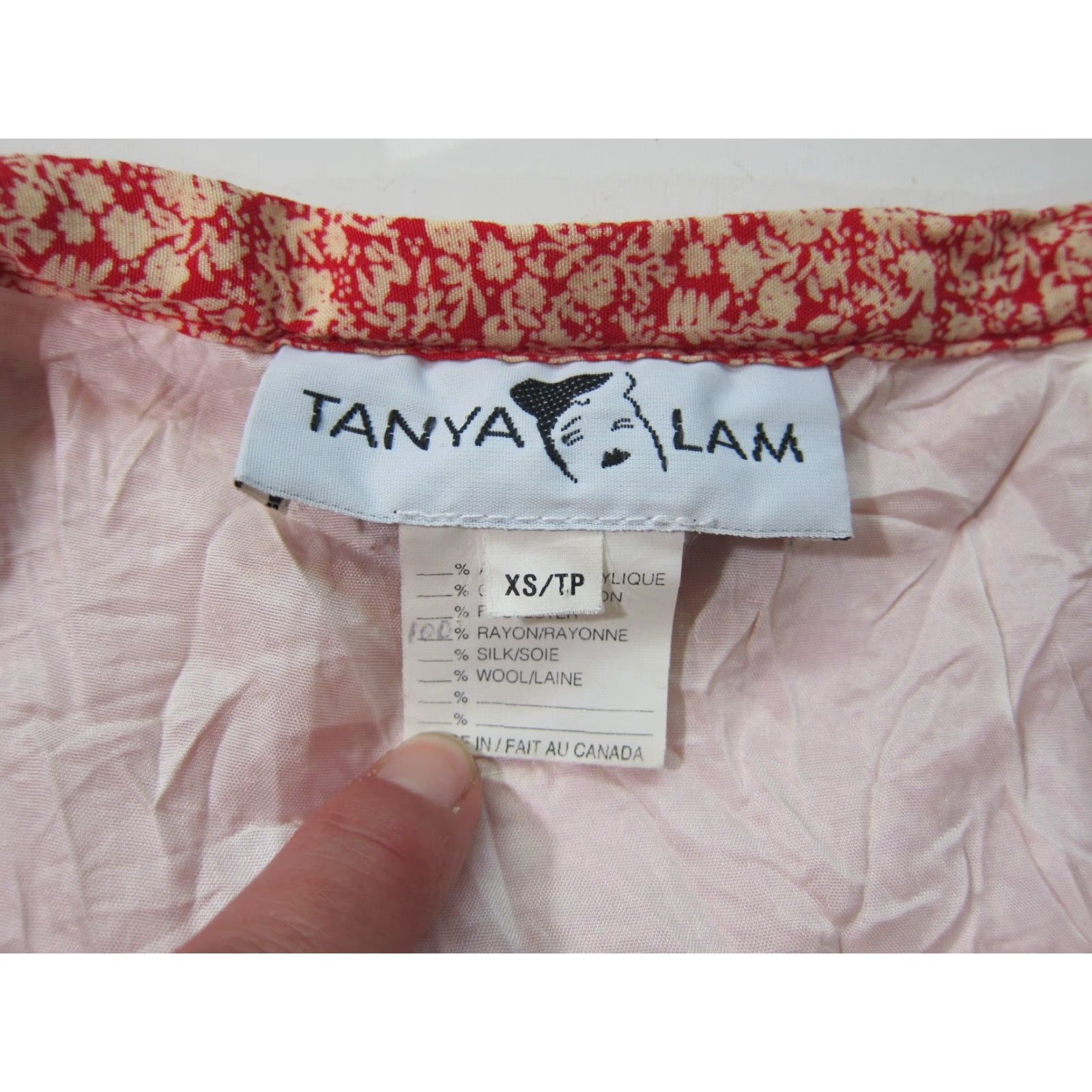 Vintage VINTAGE Tanya Lam Skirt Women XS A-Line Midi Floral Red 100% Rayon Lined Imported? Size 26" / US 2 / IT 38 - 3 Thumbnail