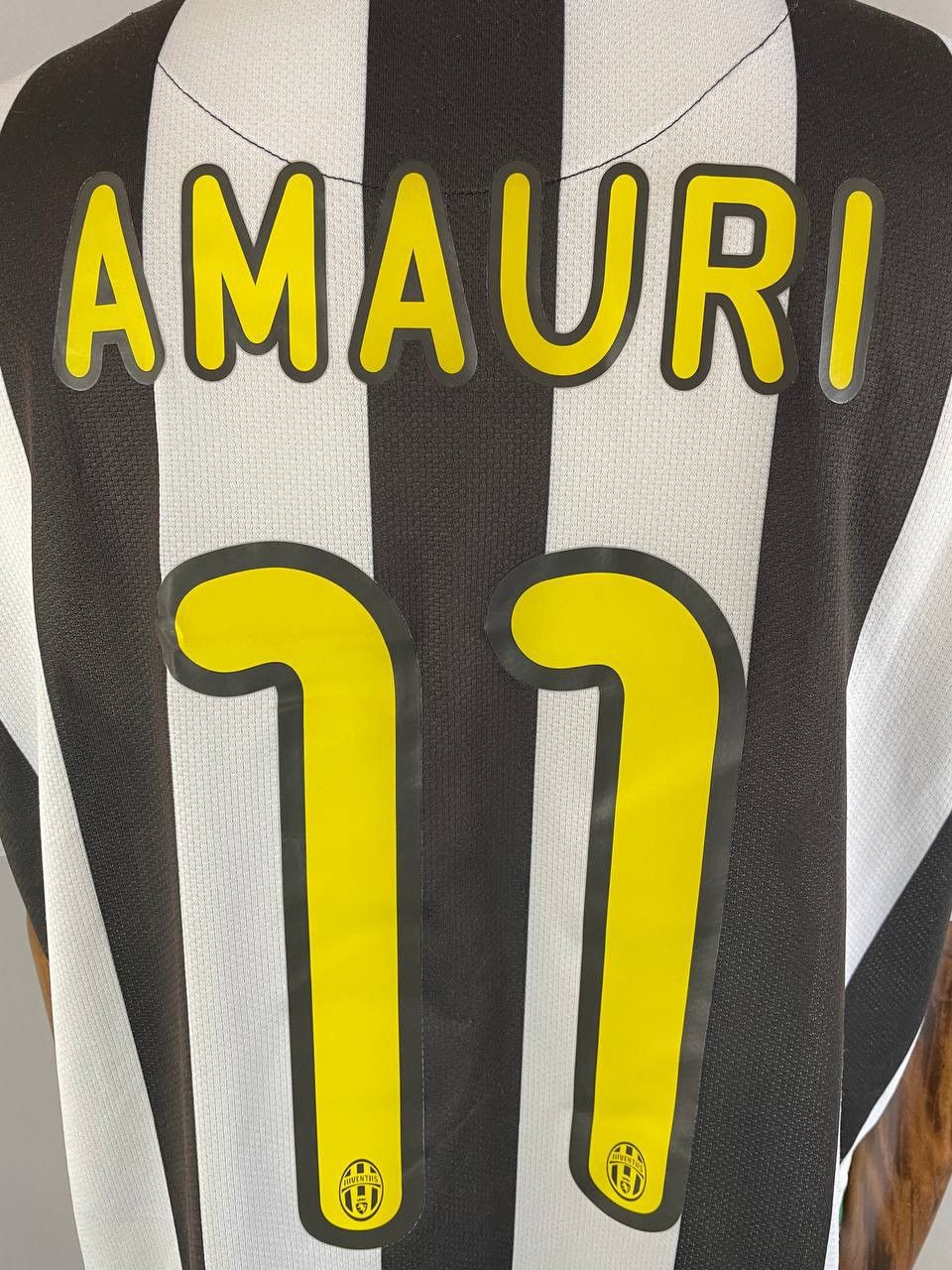 Nike Nike Tee T Shirt Soccer Jersey Juventus AMAURI 11 Vintage Size US XL / EU 56 / 4 - 10 Thumbnail