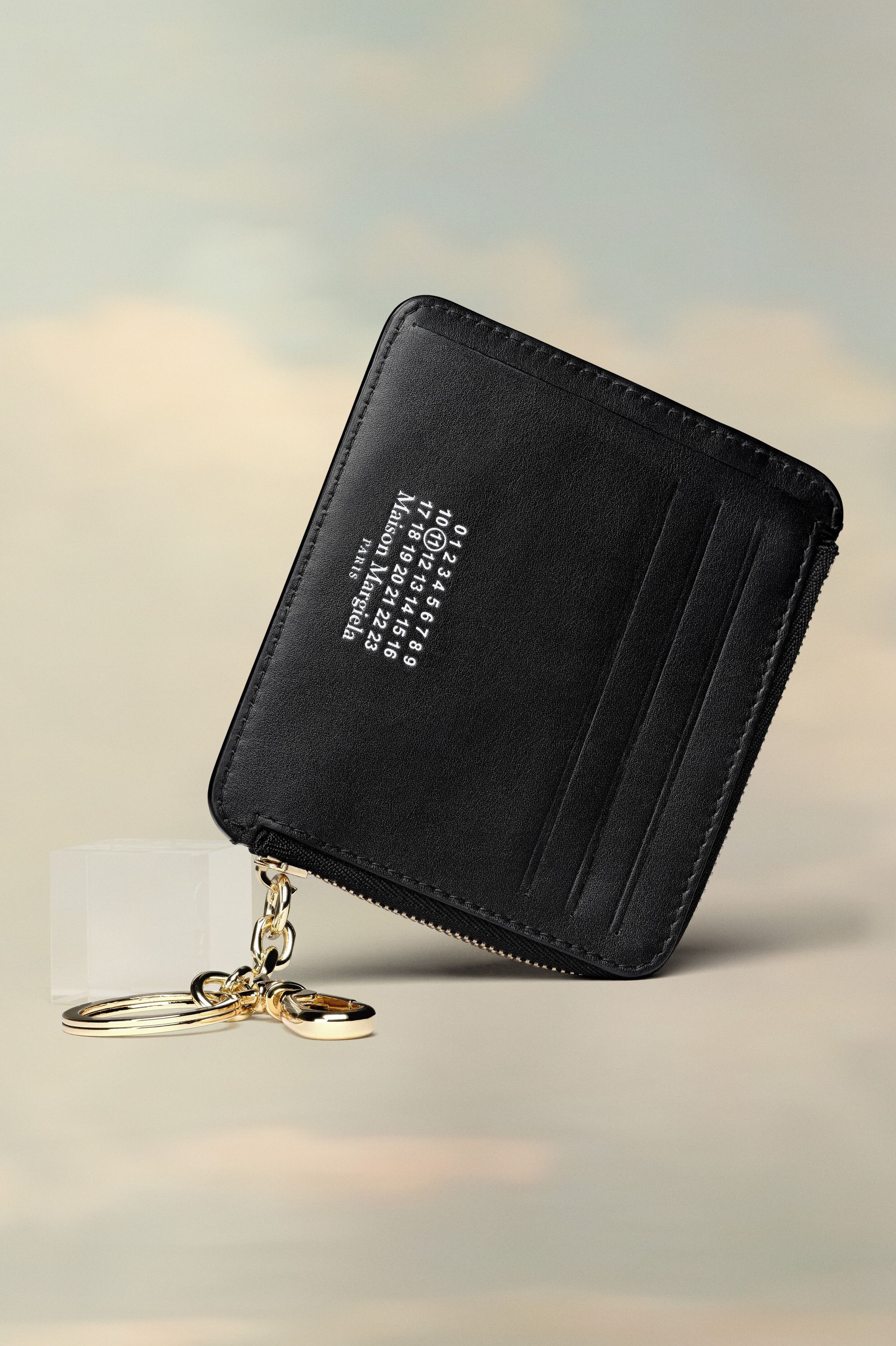 Maison Margiela o1w1db10525 Size: OS / Leather Keychain Wallet in Black Size ONE SIZE - 3 Thumbnail