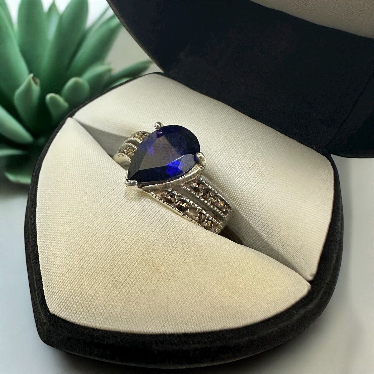Other 925 Silver Ring with Blue Teardrop Gemstone Size 8 Size ONE SIZE - 1 Thumbnail