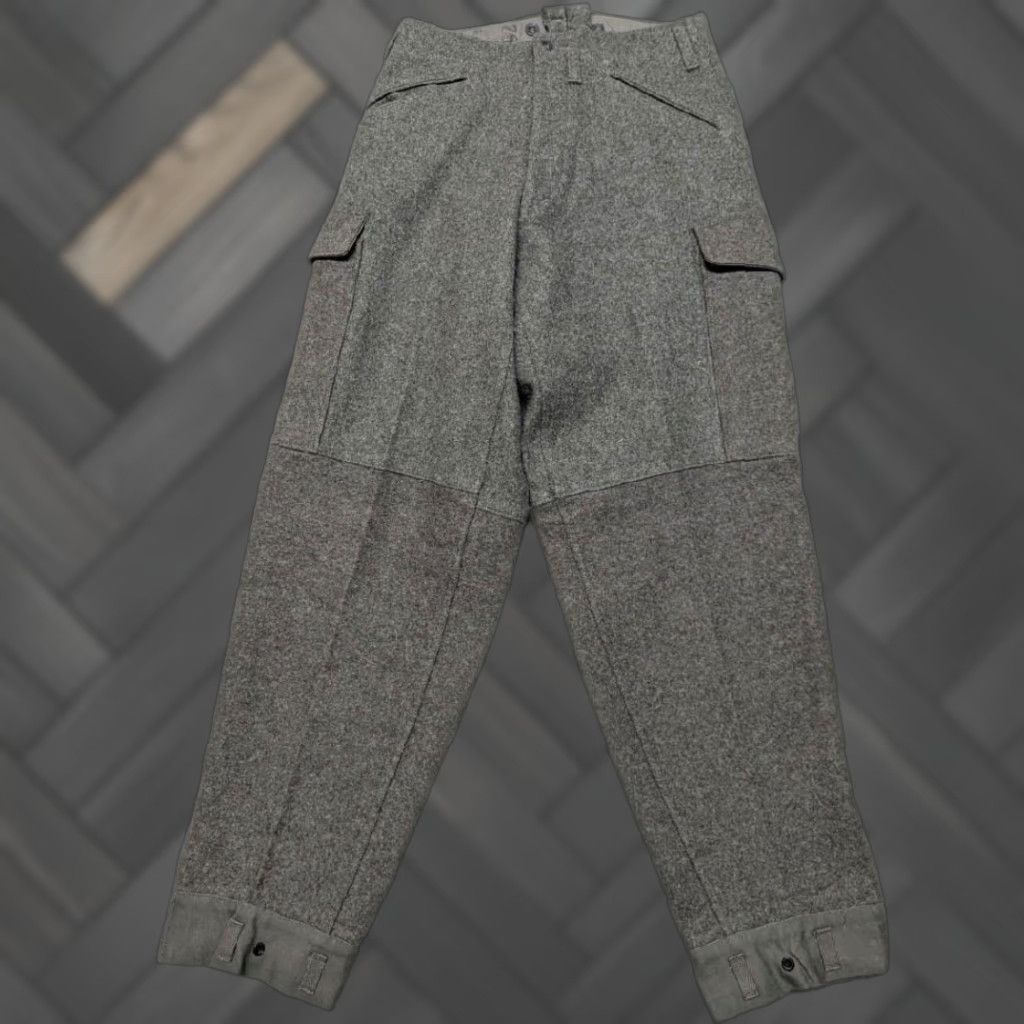 Vintage VINTAGE Swedish Army Pants Wool 28x30 Green Cargo Men Wool Pants 28x30 Sweden Military WWII Size US 28 / EU 44 - 1 Thumbnail