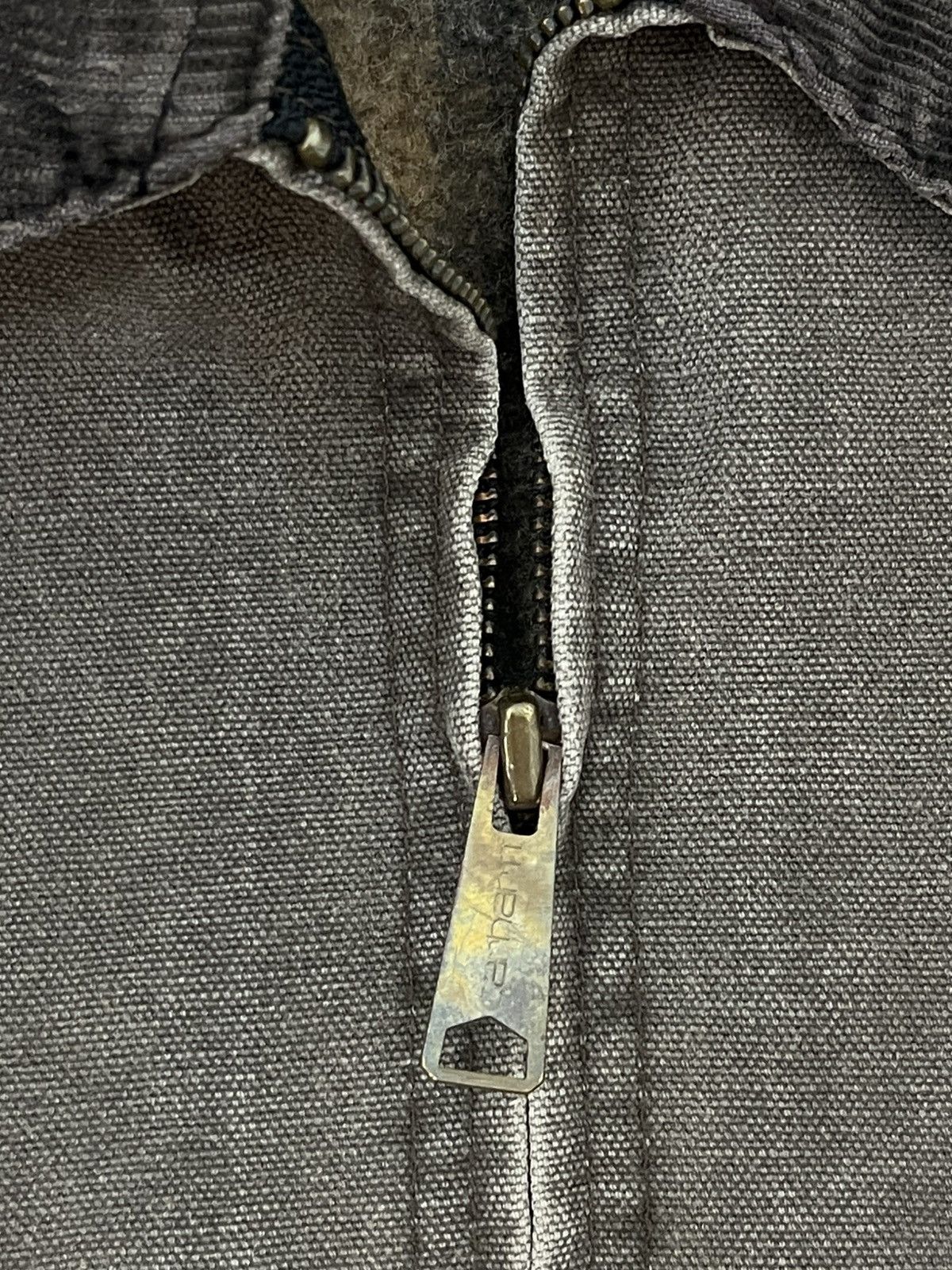 Carhartt Vtg Carhartt Detroit USA Blanket Lining Sun Faded 5🟩5 Size US L / EU 52-54 / 3 - 21 Thumbnail