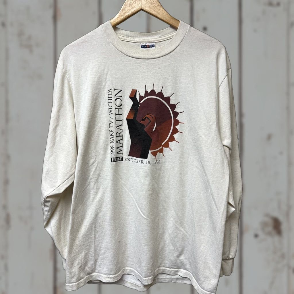 Jerzees VINTAGE Wichita Marathon Kansas 1998 Jerzees Run Graphic Long Sleeve T-Shirt White L Adult Unisex Size US L / EU 52-54 / 3 - 1 Thumbnail