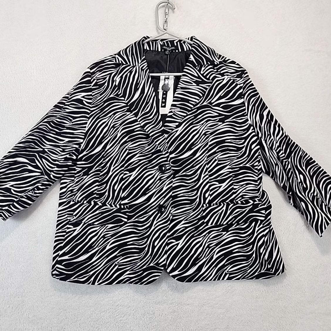 Vintage Notations Women's Plus Size 2X Black White Zebra Print Blazer Shirt Blazer Women 2X Zebra Print with Pockets XL 2X Size XXL / US 16-18 / IT 52-54 - 4 Thumbnail