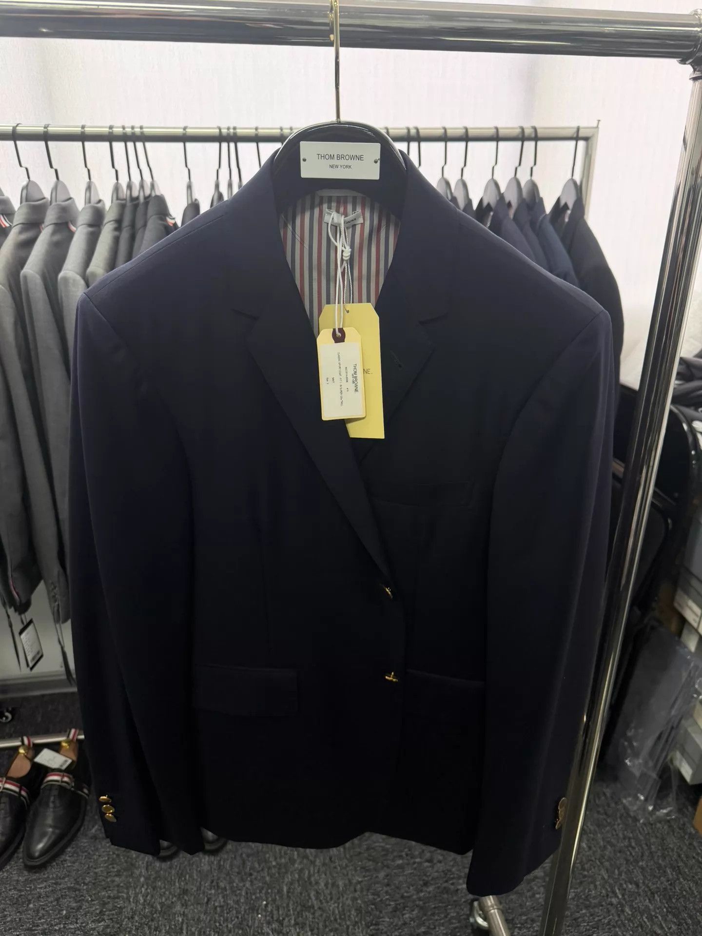 Thom Browne Thom Browne Men's Classic Navy Gold Button Suit Size3 Wool Size US L / EU 52-54 / 3 - 1 Thumbnail