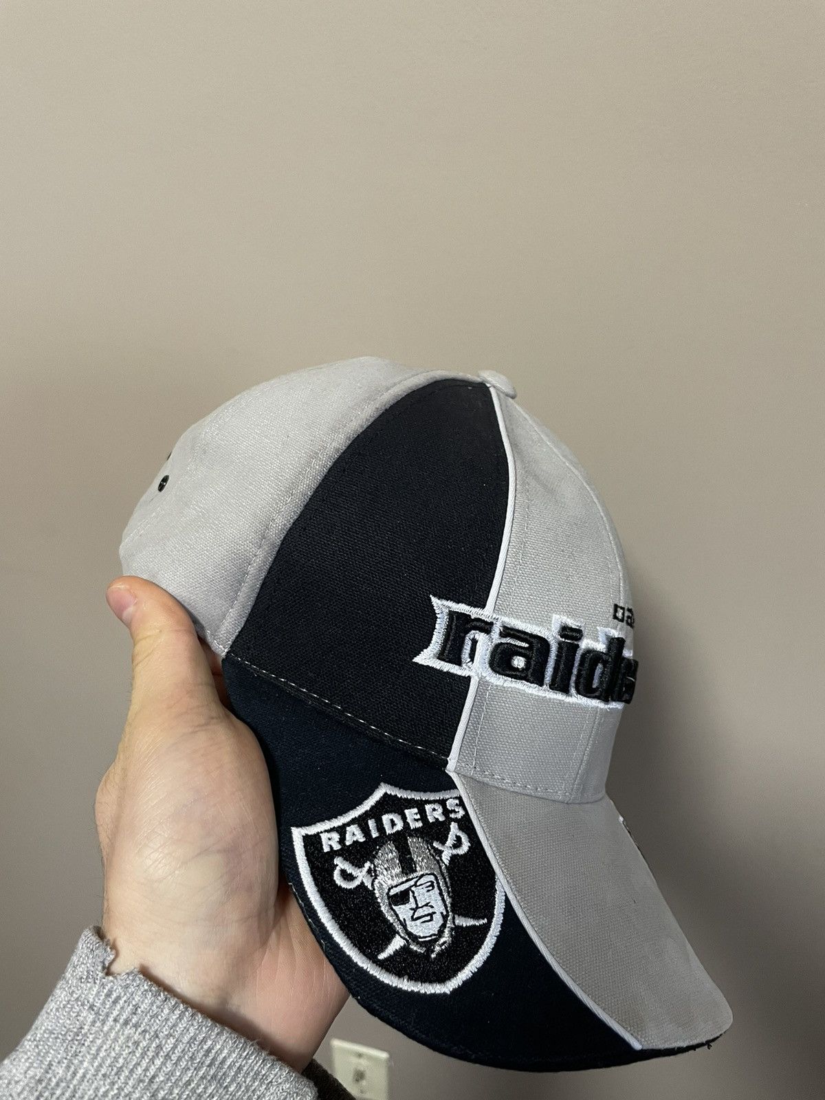 NFL × Vintage Vintage Oakland Raiders NFL Proline Reebok Adjustable Hat Size ONE SIZE - 2 Thumbnail
