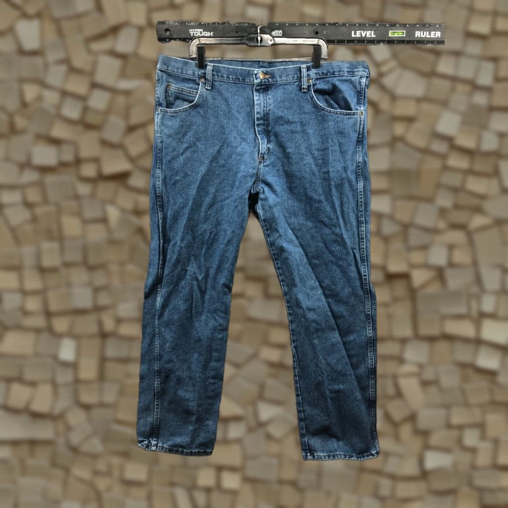 Wrangler Wrangler Mid Blue Denim Jeans 42x32 Mens Straight Regular Waist 5-Pocket Rugged Wear Denim Jeans Baggy Casual Trending Mens Size US 42 / EU 58 - 1 Thumbnail