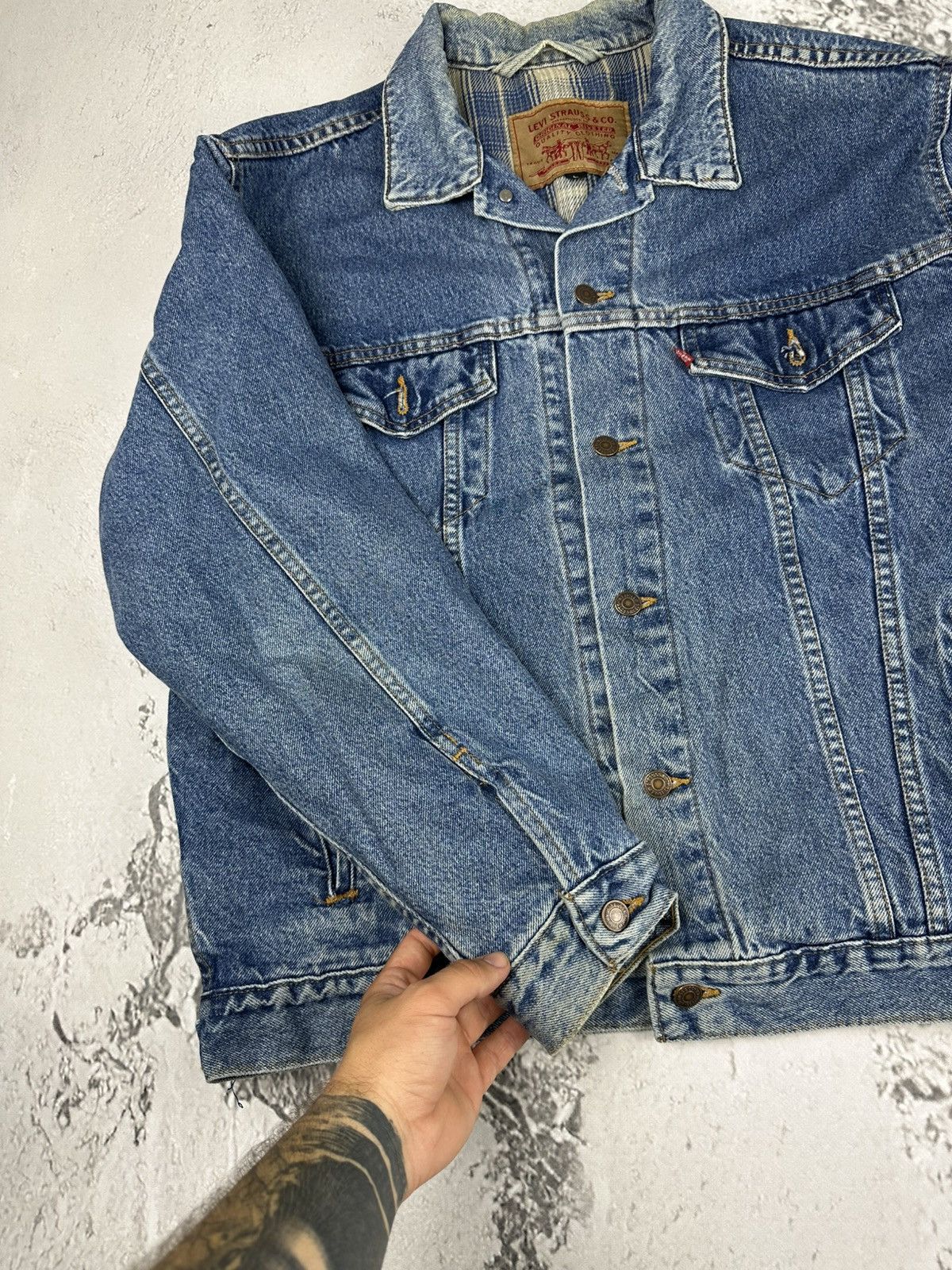 Levi's Vintage Clothing Vintage Levi’s Heavy Denim Jacket Made In USA Size US L / EU 52-54 / 3 - 2 Thumbnail