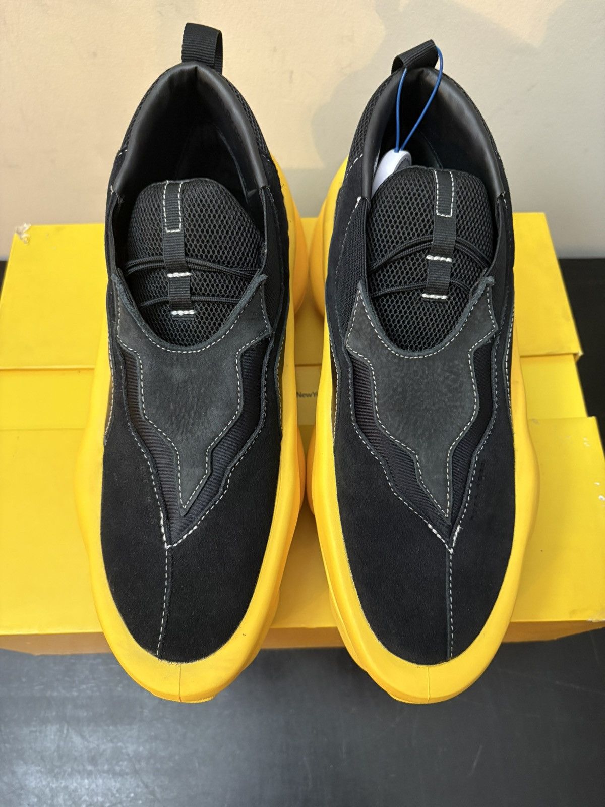 Pyer Moss × Reebok Reebok Pyer Moss Sculpt Black Yellow Size US 9 / EU 42 - 2 Thumbnail