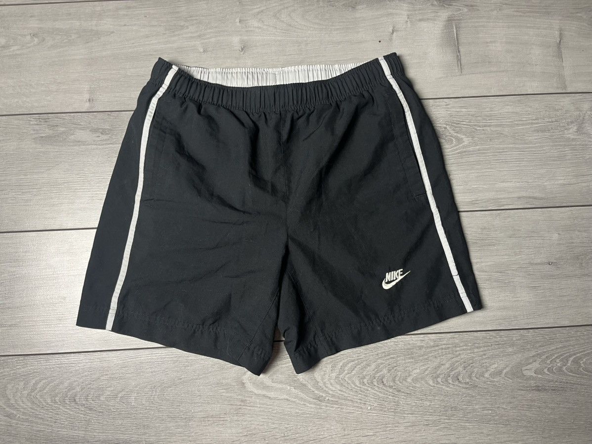 Nike Vintage Nike Shorts swimming size Medium Size US 32 / EU 48 - 1 Thumbnail