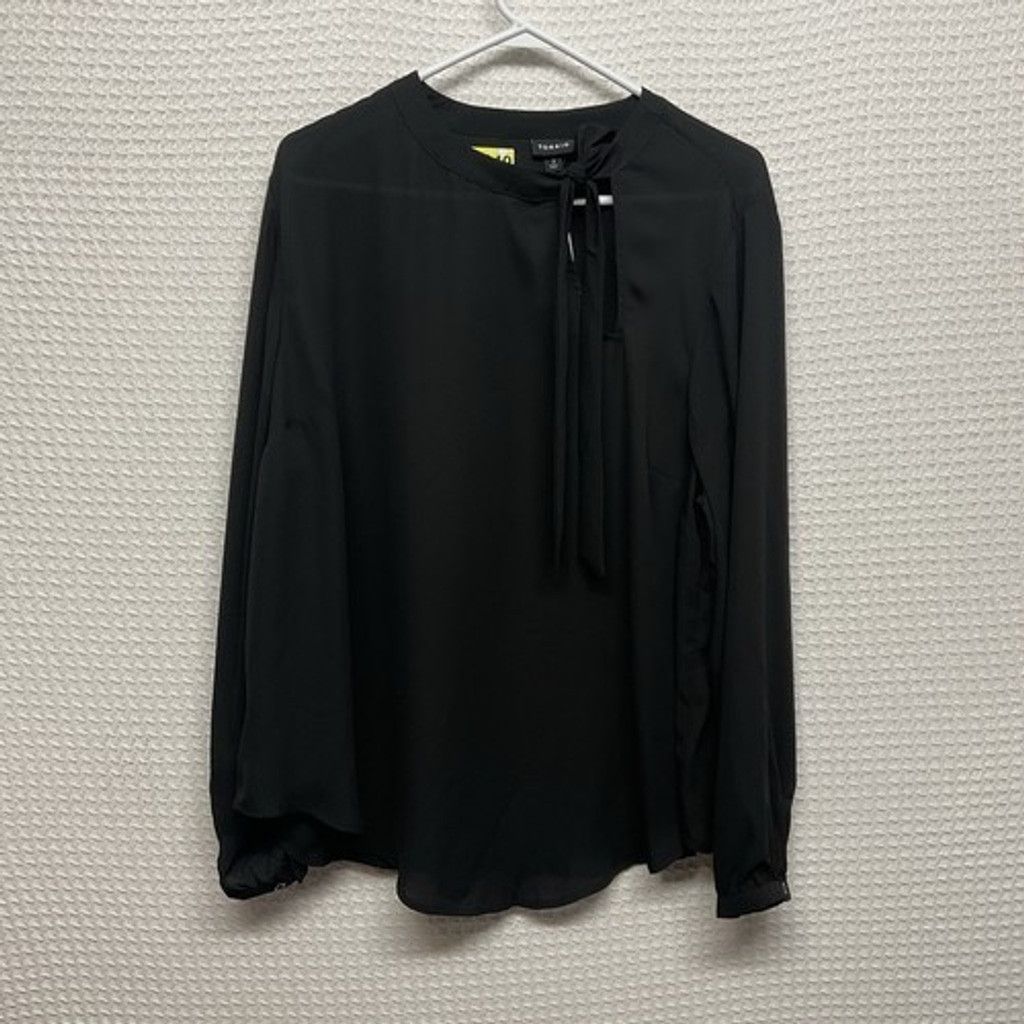 Torrid NWT Torrid Black Keyhole Tie Neck Long Sleeve Blouse Women 2 Size XS / US 0-2 / IT 36-38 - 1 Thumbnail