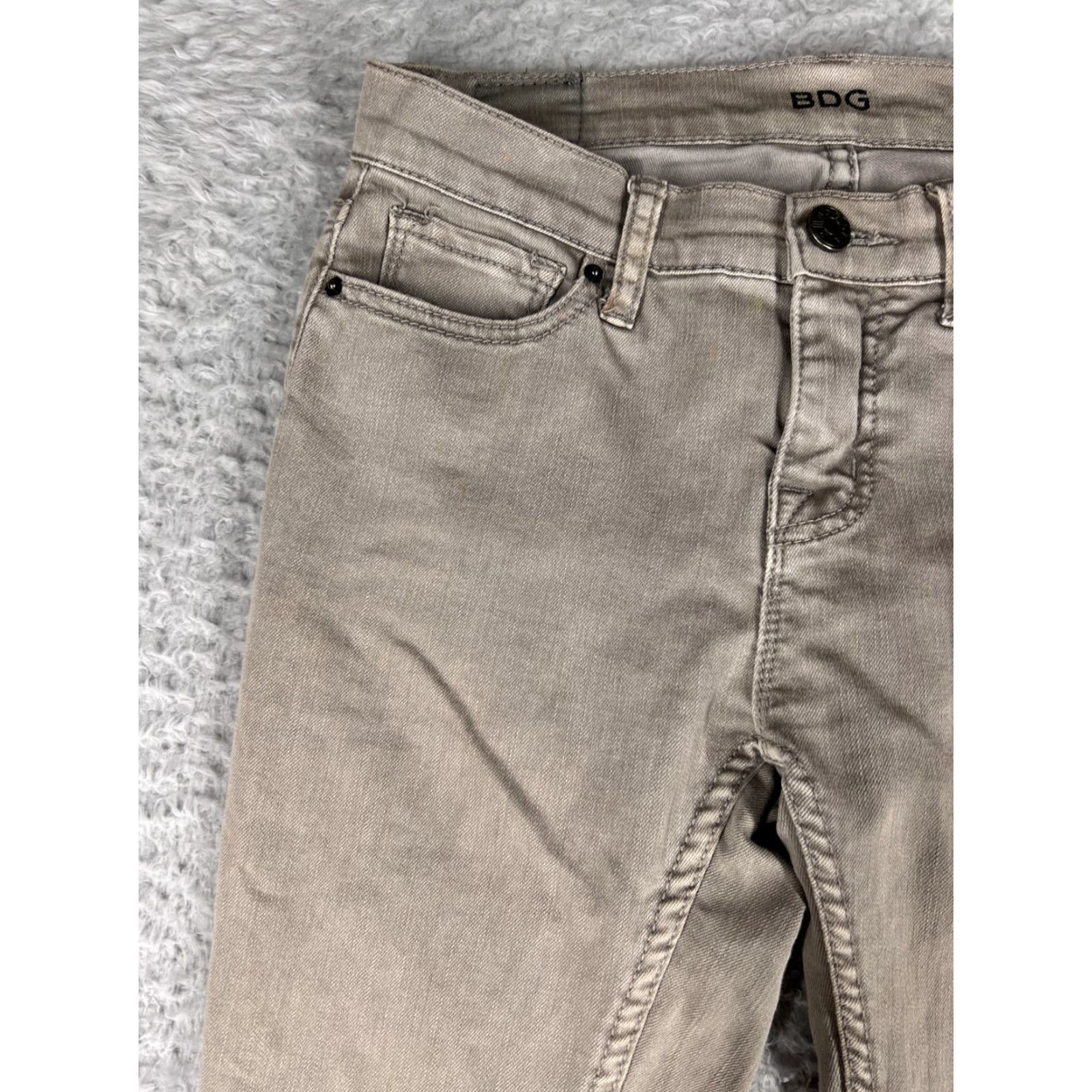 Bdg BDG Jeans Women's Tapered Leg 6 Gray Cotton Blend Regular Fit 5-Pocket Design Size 28" / US 6 / IT 42 - 4 Thumbnail