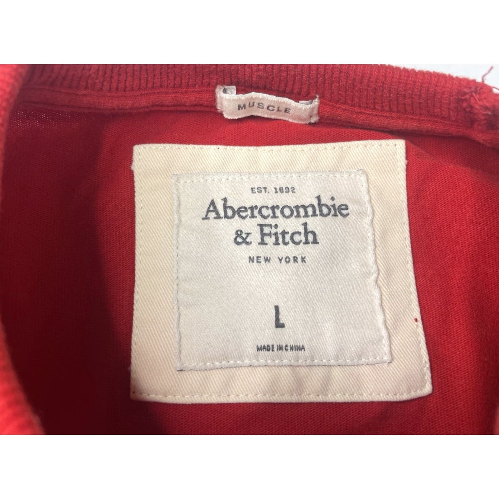 Abercrombie & Fitch VINTAGE Abercrombie & Fitch Shirt L Mens Long Sleeve Red Muscle Pullover Long Sleeve Unisex Adults Regular Size Red Size US L / EU 52-54 / 3 - 3 Thumbnail