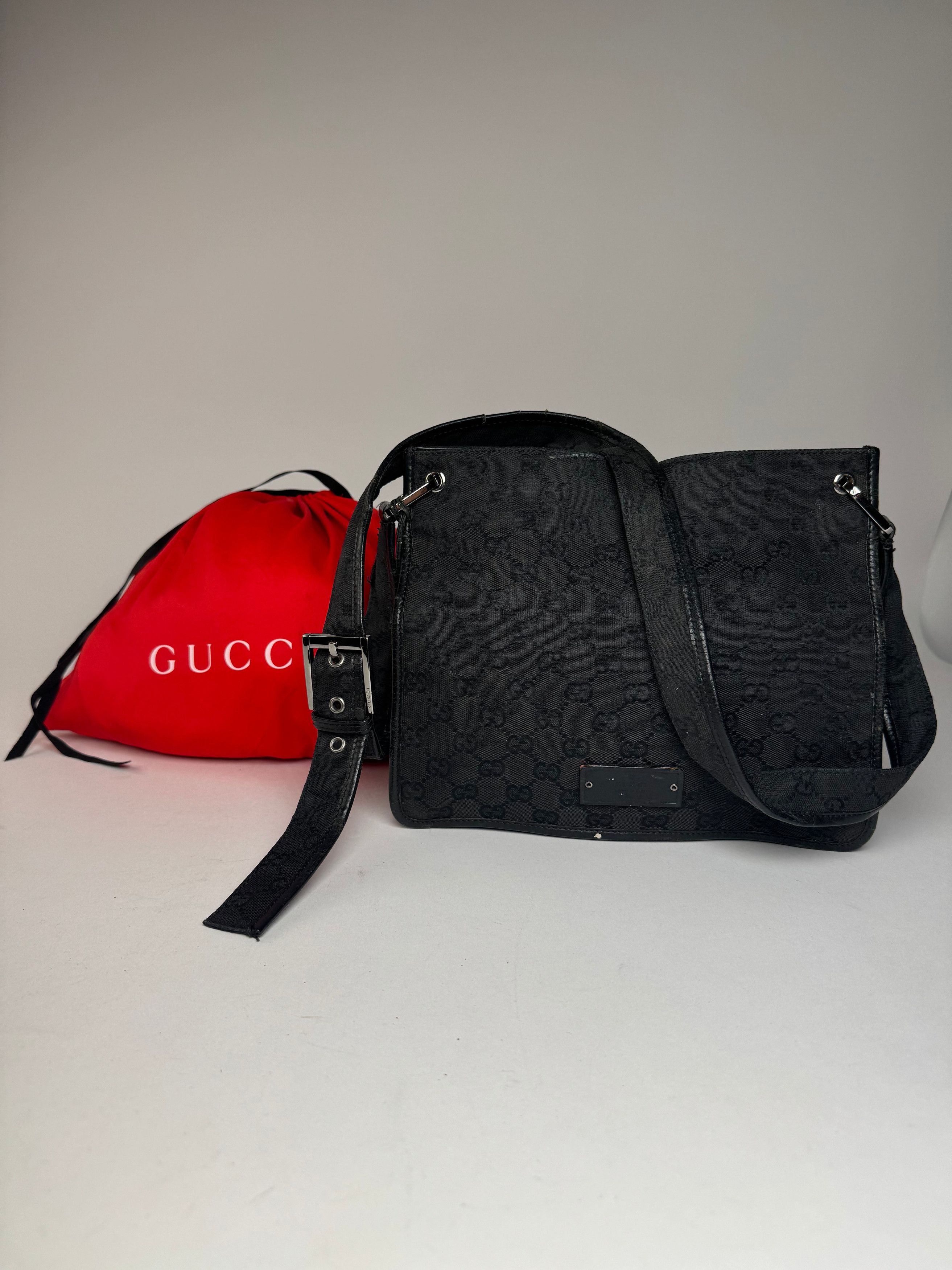 Gucci Vintage Monogram Shoulder Bag Black Size ONE SIZE - 1 Thumbnail