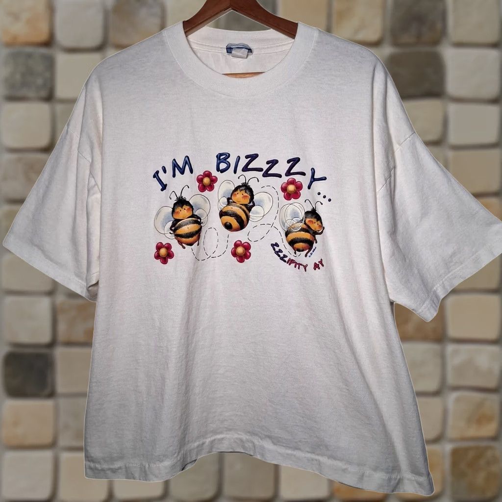 Vintage VINTAGE Brisco Bay Shirt Women 2XL White Bee Busy Zippety Nature T Buzzing Flowers Cotton Knit T-Shirt Short Sleeve Crew Neck Pullover Casual Graphic Size XXL / US 16-18 / IT 52-54 - 1 Thumbnail