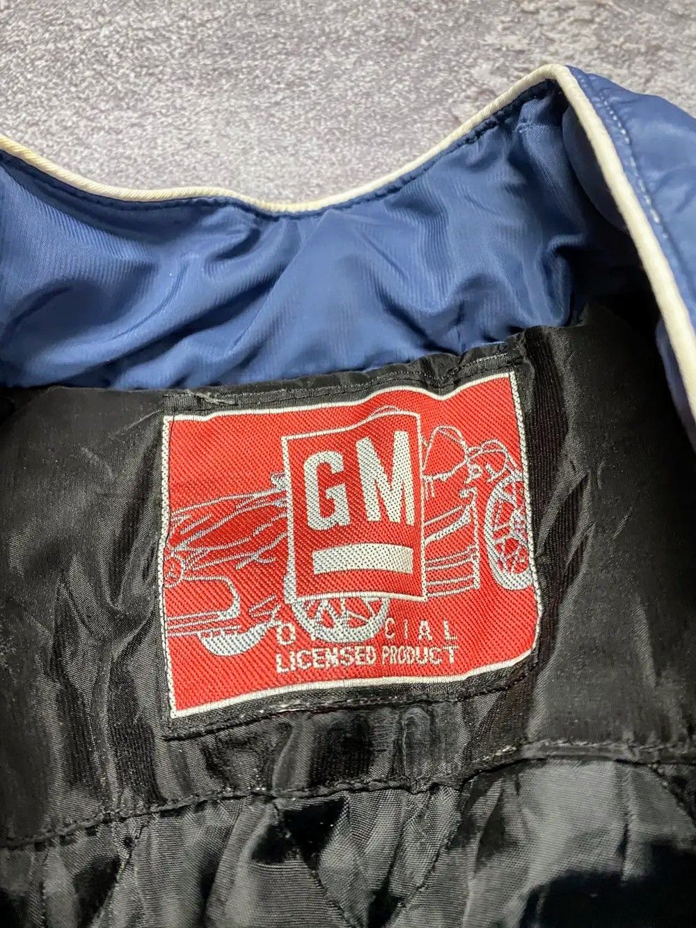 Formula 1 🔥Vintage Ferrari Marlboro F1 Racing Bomber Jacket Retro Y2K Size US S / EU 44-46 / 1 - 4 Thumbnail