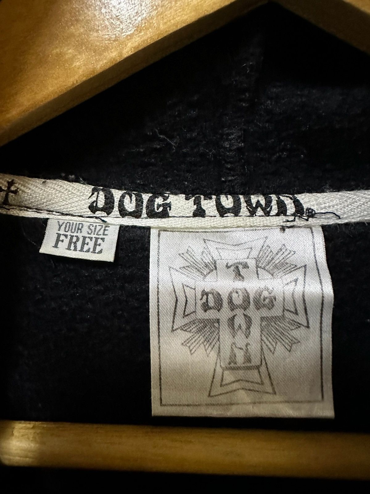 Dogtown Vintage Dogtown Sidetape Hoodie Big Logo Size US XL / EU 56 / 4 - 8 Thumbnail