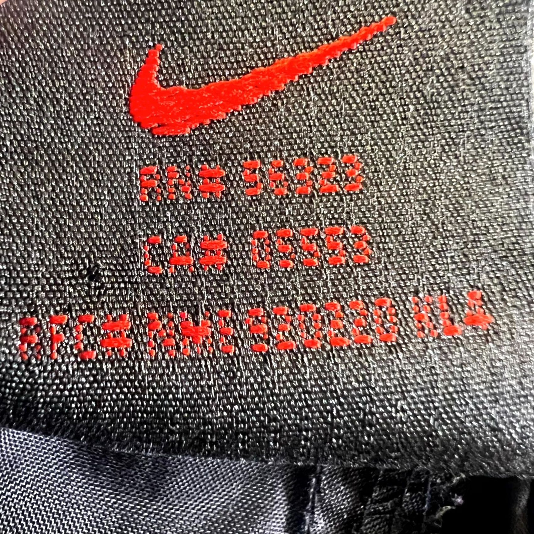 Nike VINTAGE Nike Track Pants Mens Medium Black Swoosh Logo Ankle Zip Performance Size US 31 - 7 Thumbnail