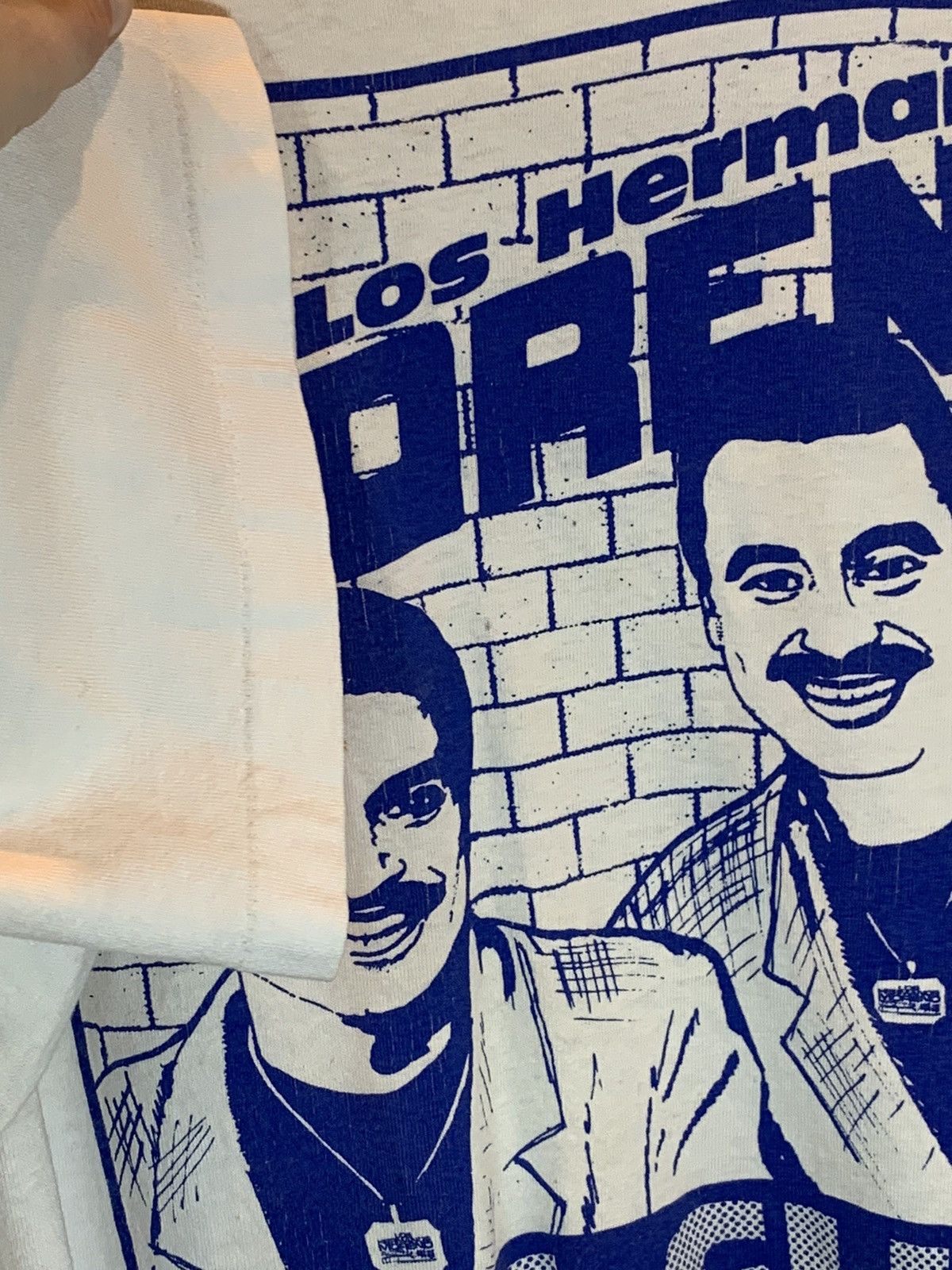 Band Tees × Vintage *RARE* Vintage Los Hermanos Moreno Latin Single Stitch Shirt Size US XL / EU 56 / 4 - 3 Thumbnail