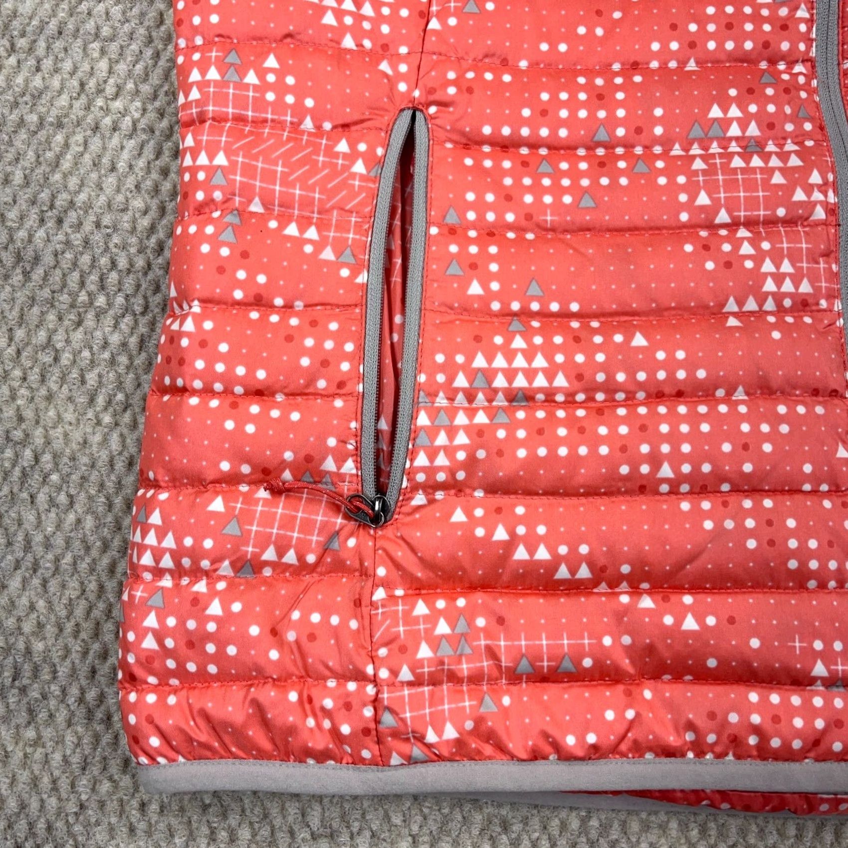 Eddie Bauer Eddie Bauer Puffer Vest Women M Pink Gray Down Fill EB700 Travex Assent Vest Body Casual Travel Geometric Pattern Sleeveless Size M / US 6-8 / IT 42-44 - 3 Thumbnail
