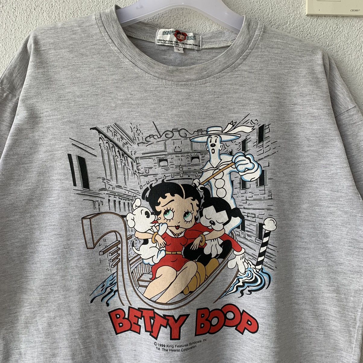 Vintage BETTY BOOP t shirt spell out big print design.. size L Size US L / EU 52-54 / 3 - 4 Thumbnail